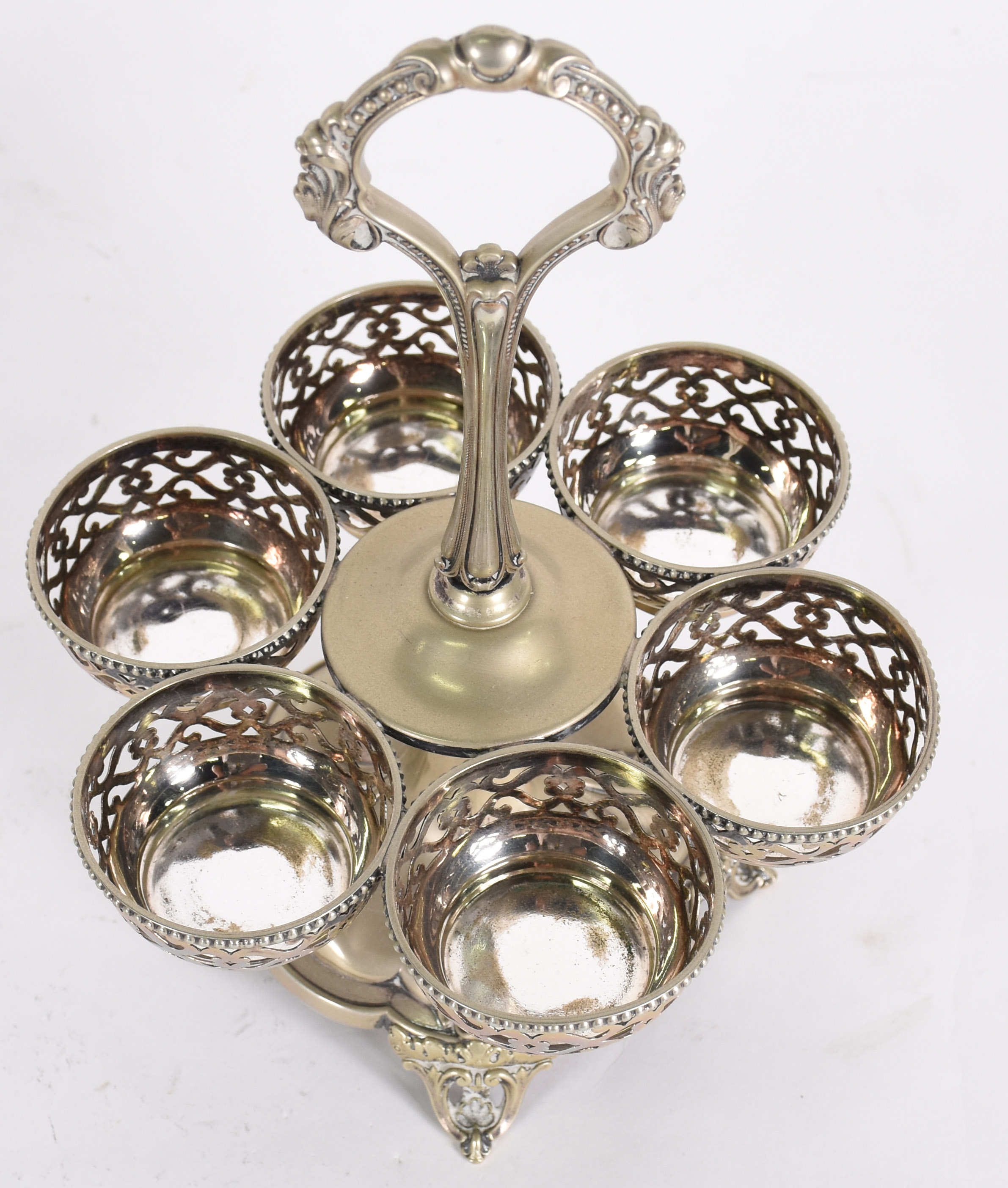 Galheteiro de metal ingles com 6 galhetas de cristal lapidado (um... - foto 3 de 7