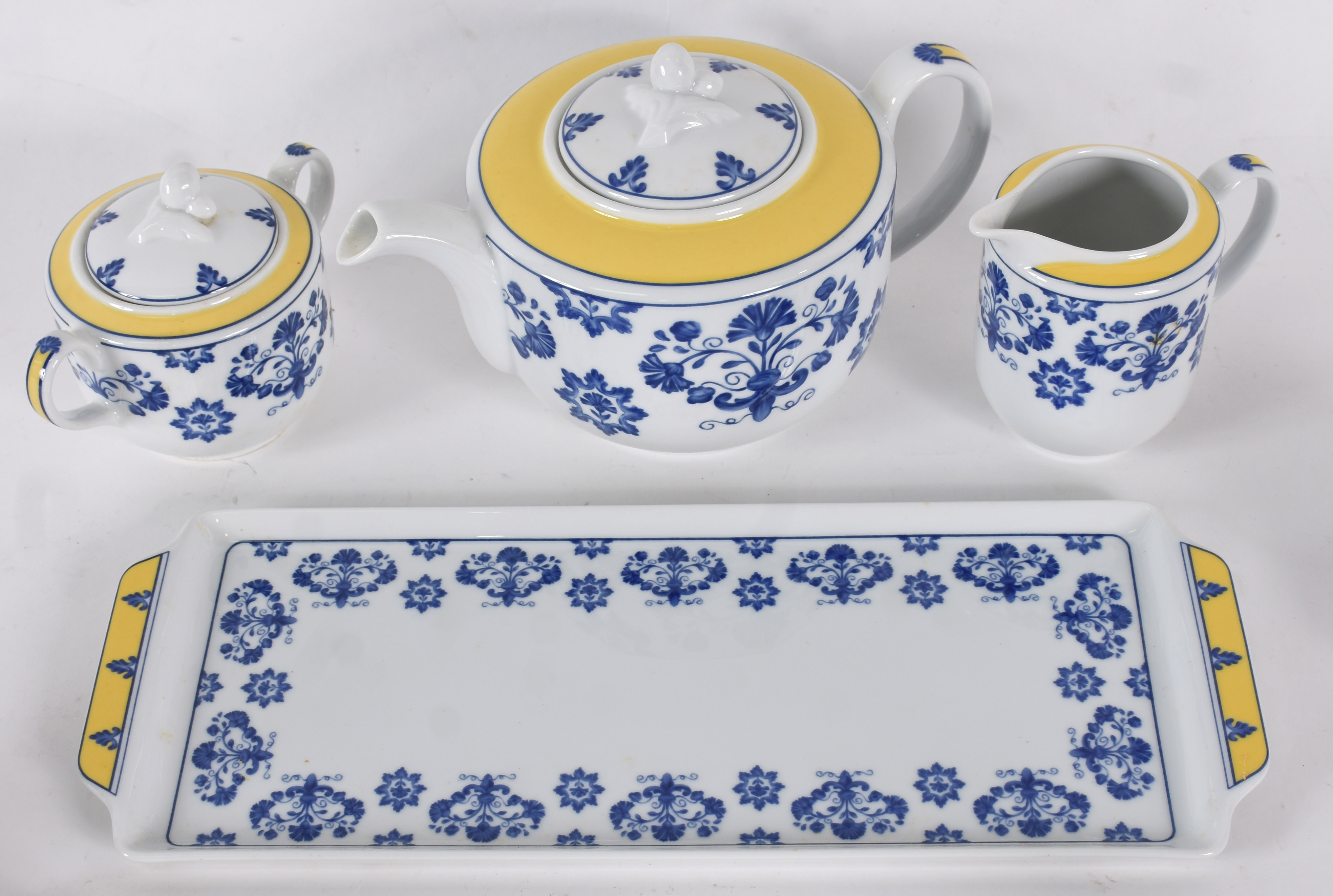 Serviço para chá e café de porcelana portuguesa Vista Alegre composto... - foto 3 de 7