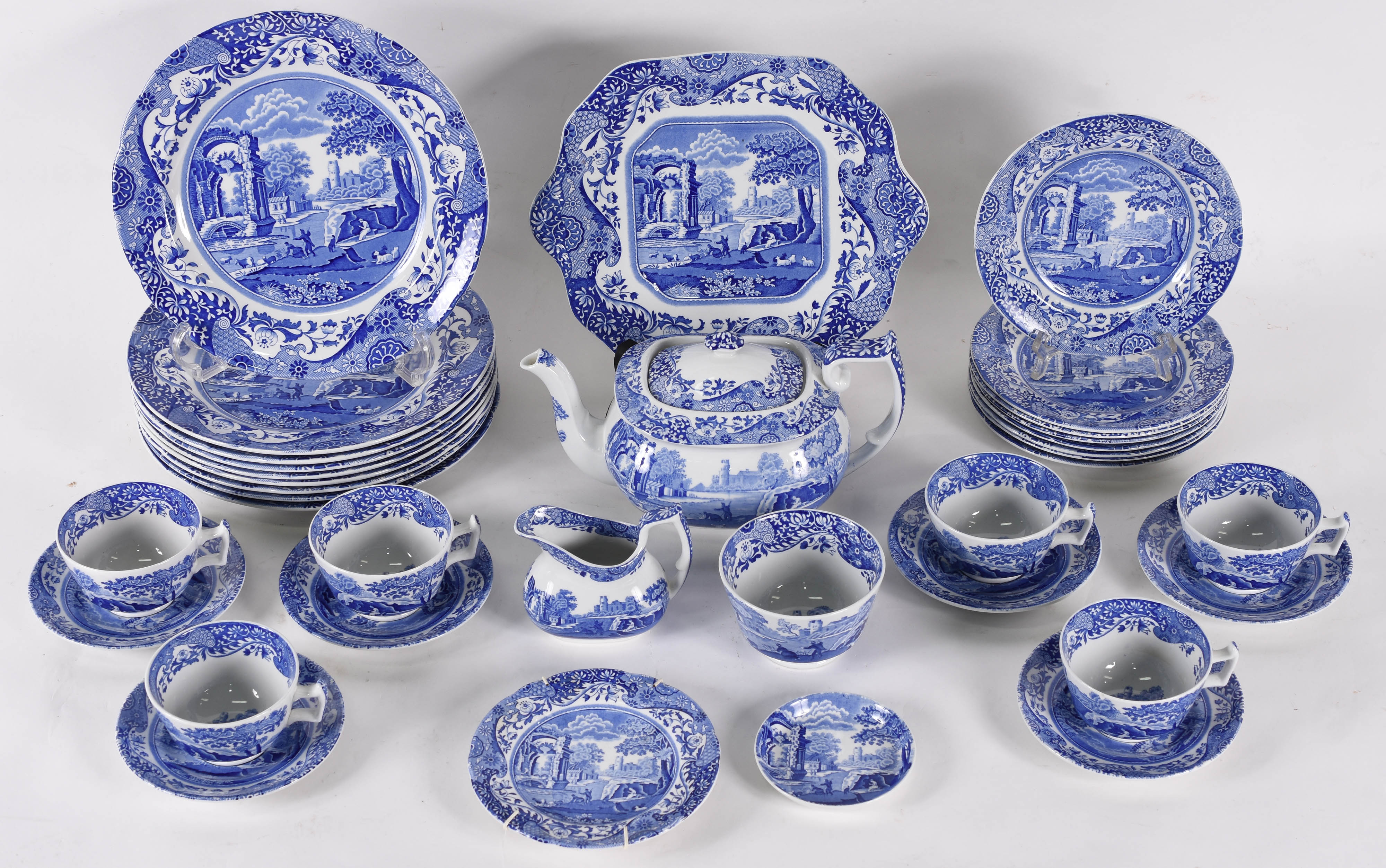 Serviço azul e branco de porcelana SPODE , England composto de : 9... - foto 1 de 6