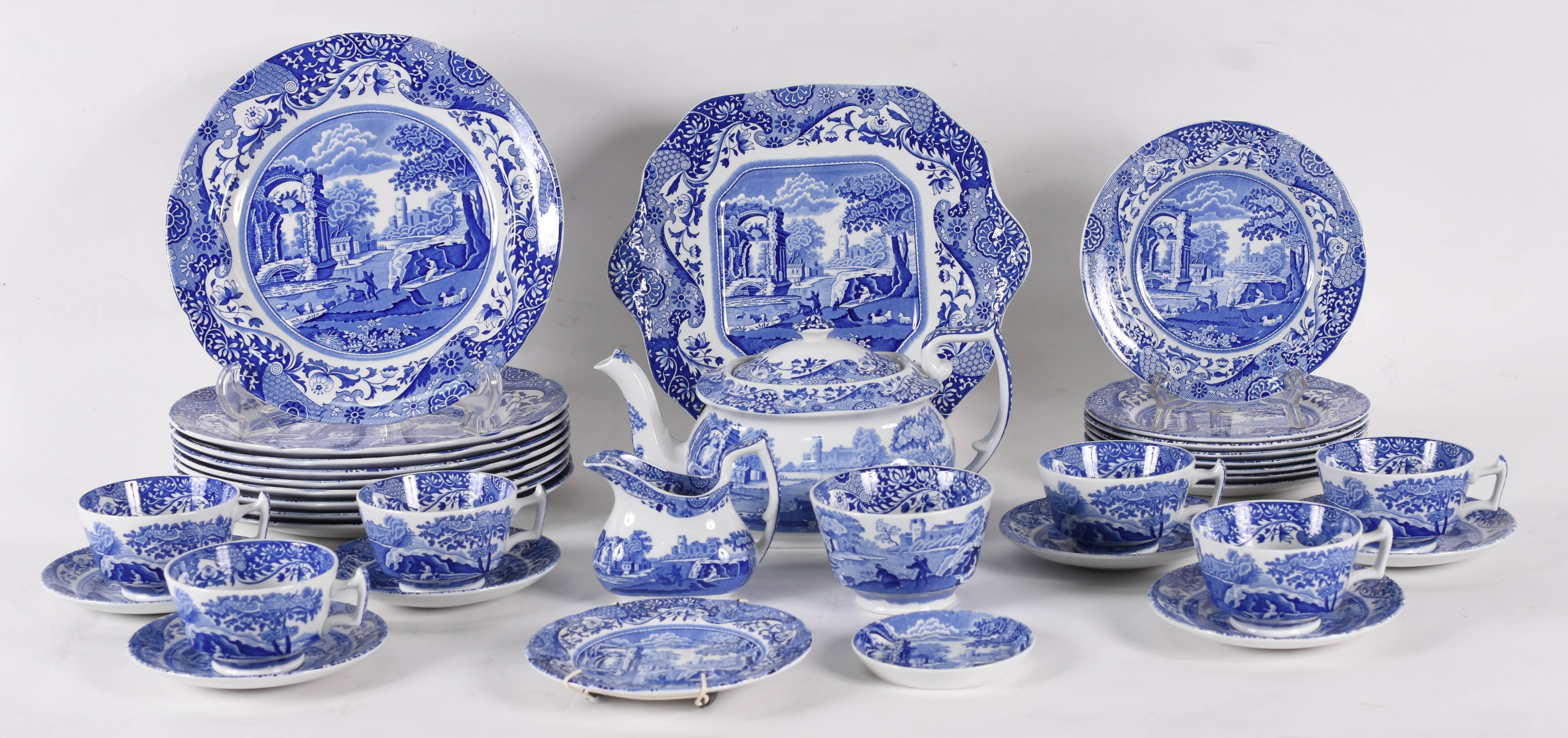 Serviço azul e branco de porcelana SPODE , England composto de : 9... - foto 2 de 6