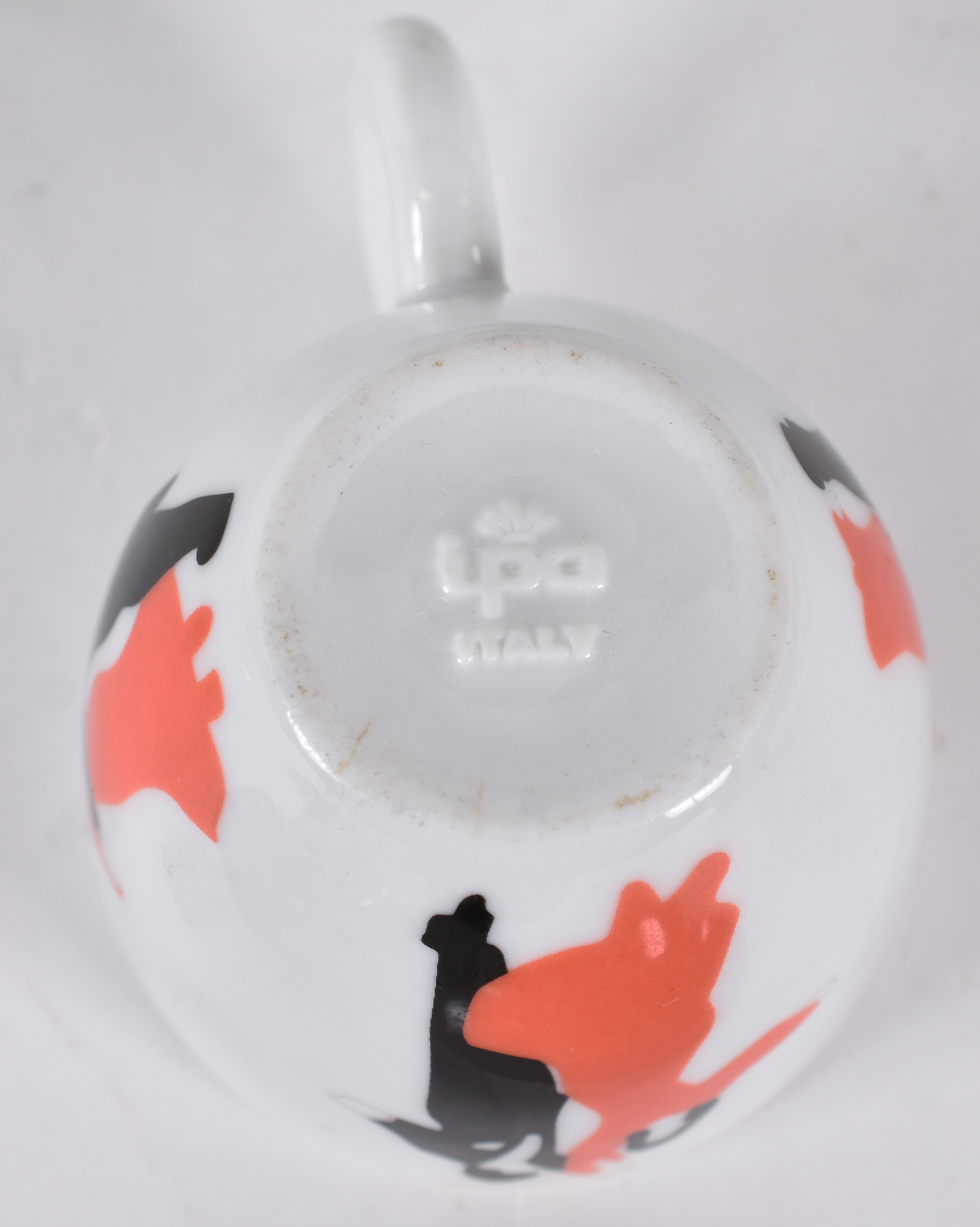 Conjunto com doze xícaras para café com pires , de porcelana italiana... - foto 6 de 7