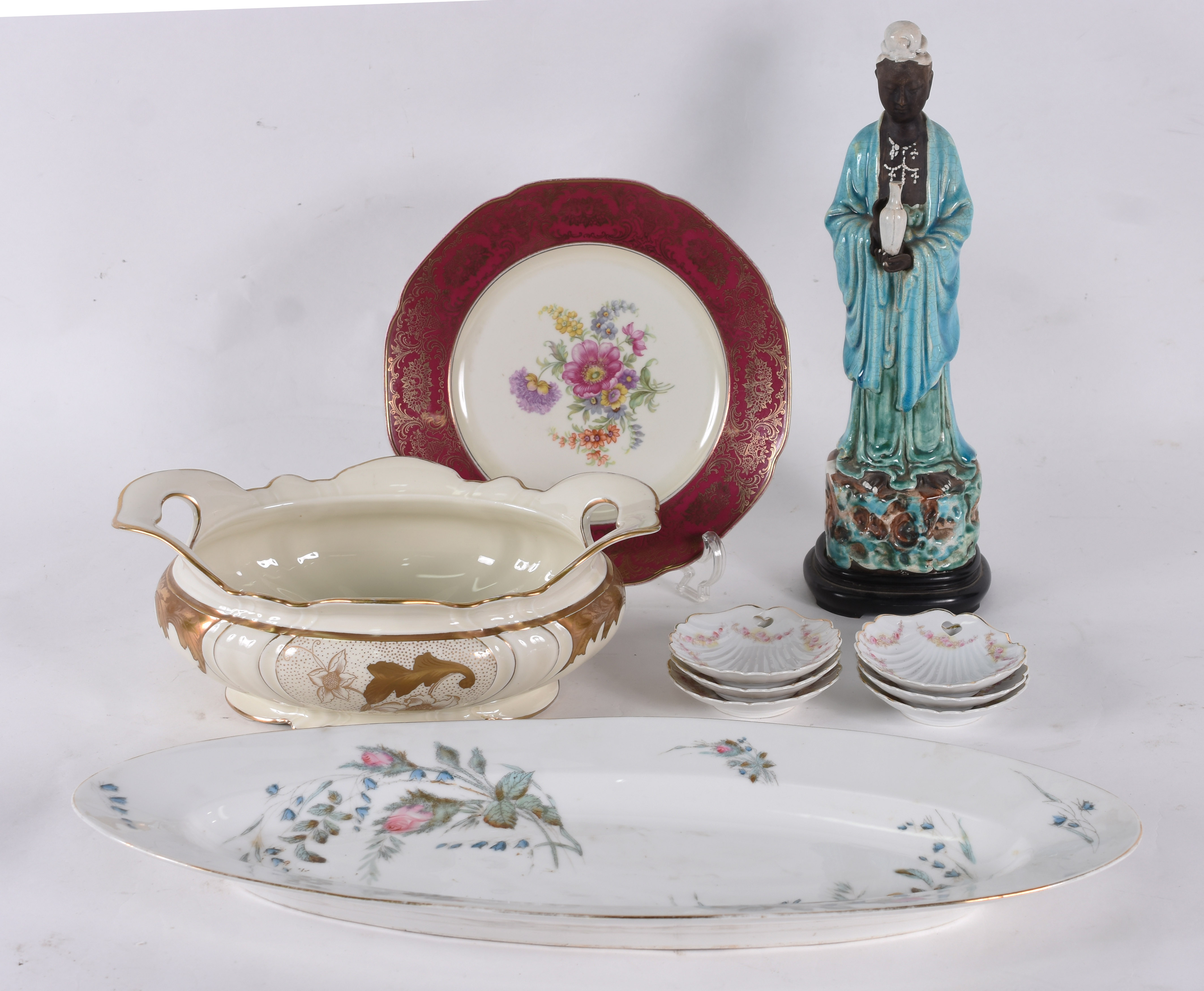 Diversas peças de porcelana, sendo : Deusa tailandesa na cor azul... - foto 1 de 8