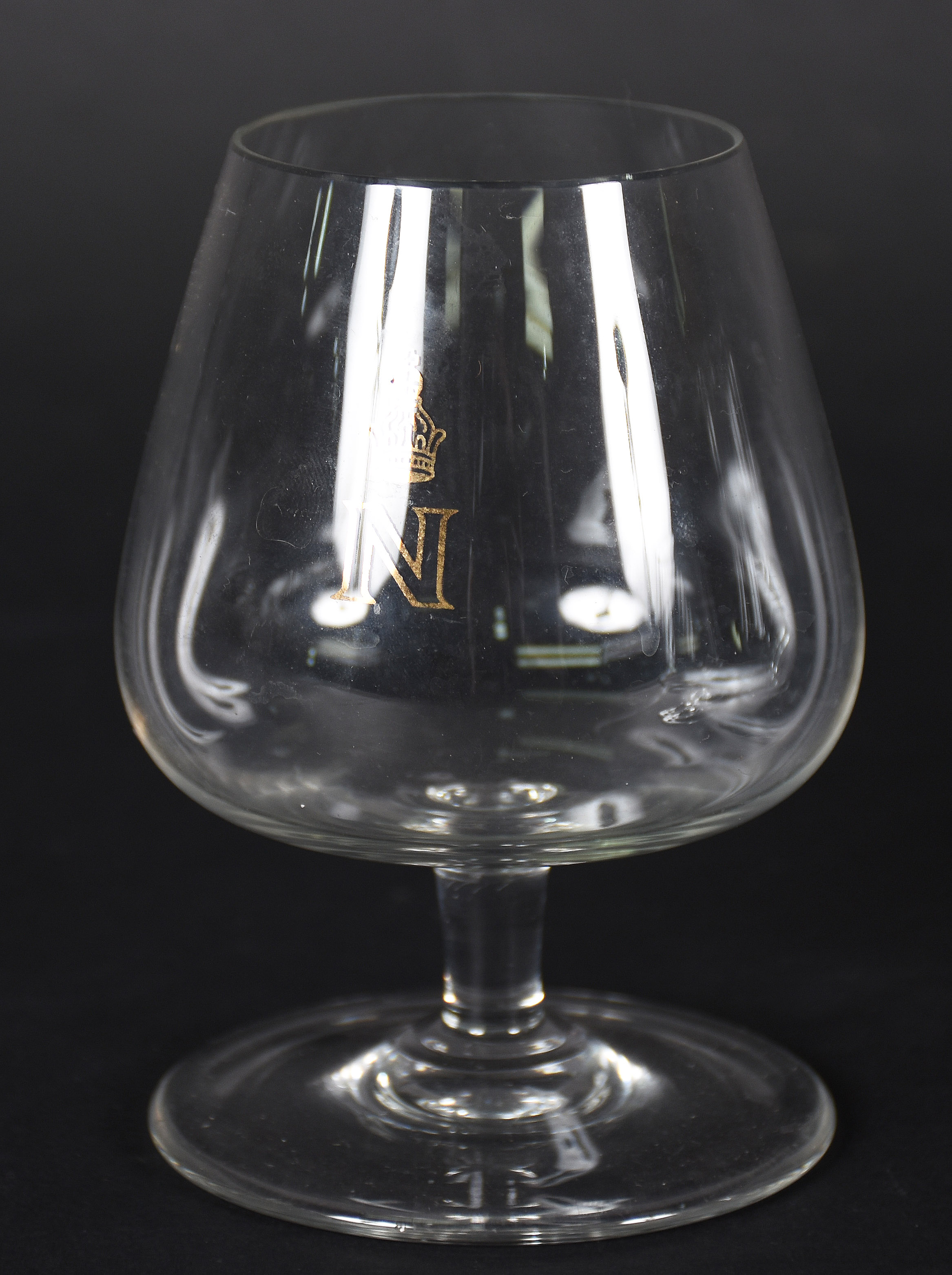 Nove taças para coquetel de camarão e 11 copos de cristal para cognac... - foto 3 de 4