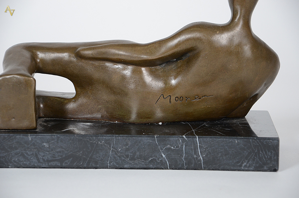 HENRY MOORE - Escultura de bronze com base de mármore representando... - foto 3 de 3