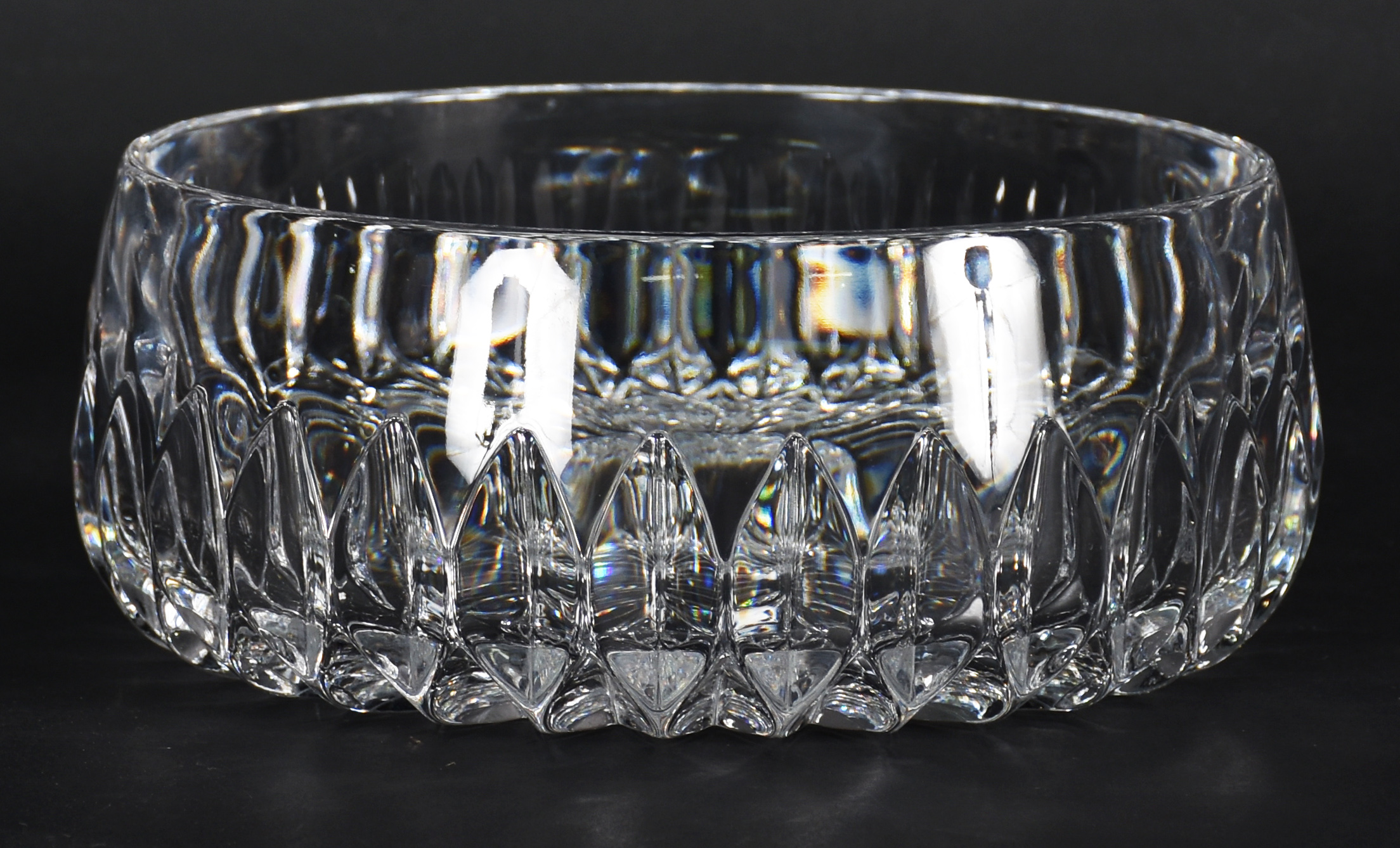 Bowl de cristal lapidado em gomos. - foto 2 de 4