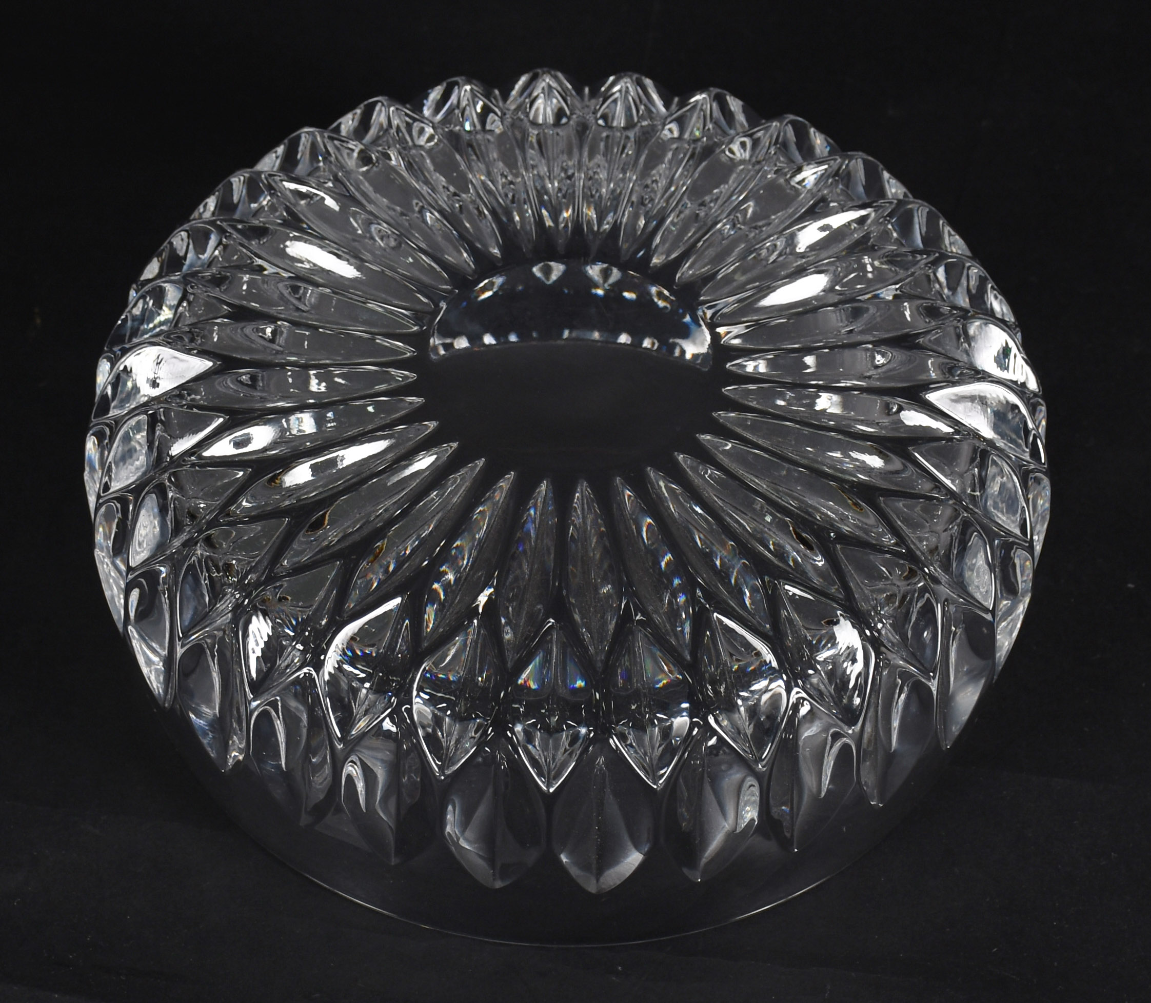 Bowl de cristal lapidado em gomos. - foto 4 de 4