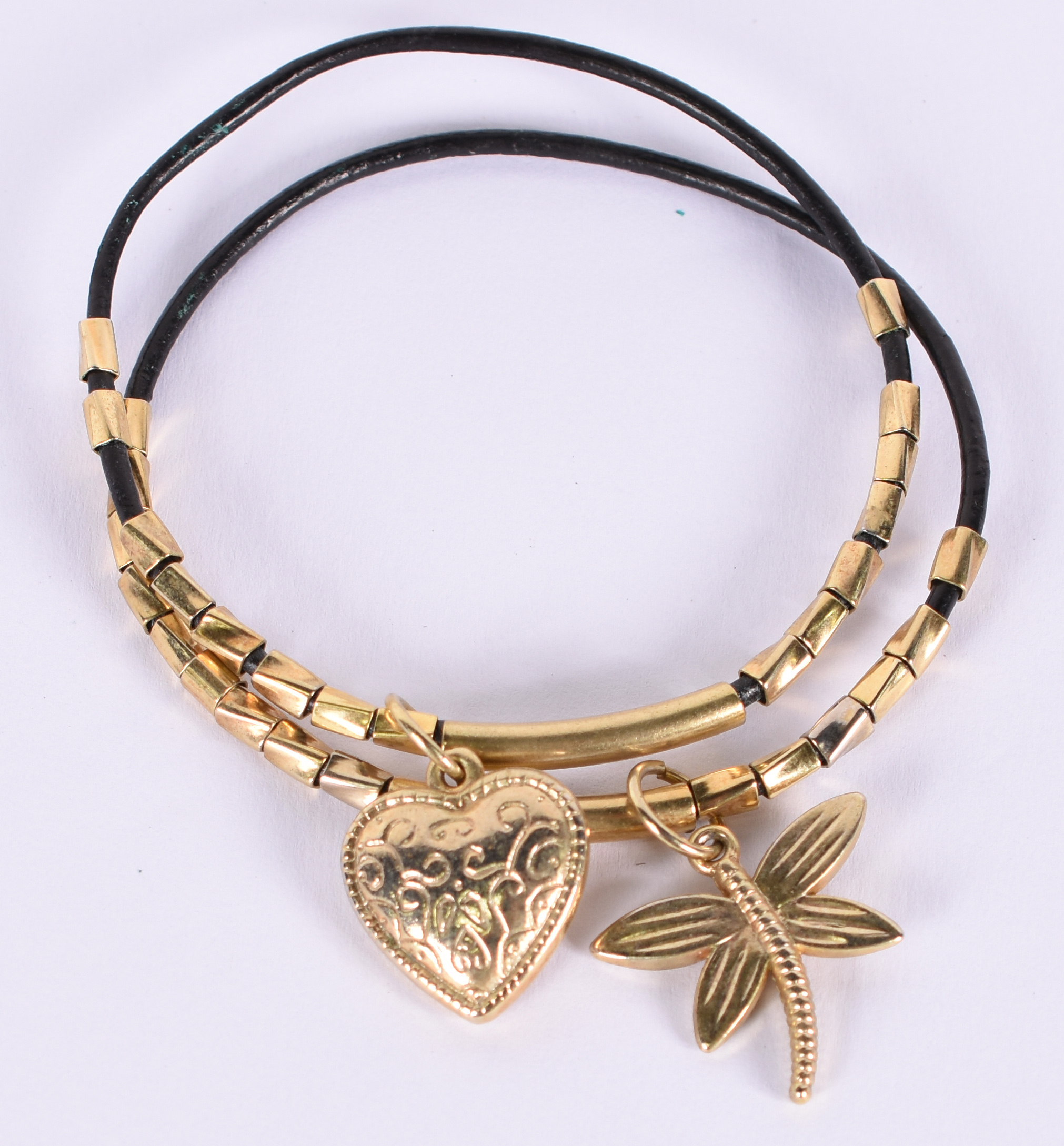 Dez pulseiras de rabo de elefante com metal dourado (Por questão de... - foto 4 de 6