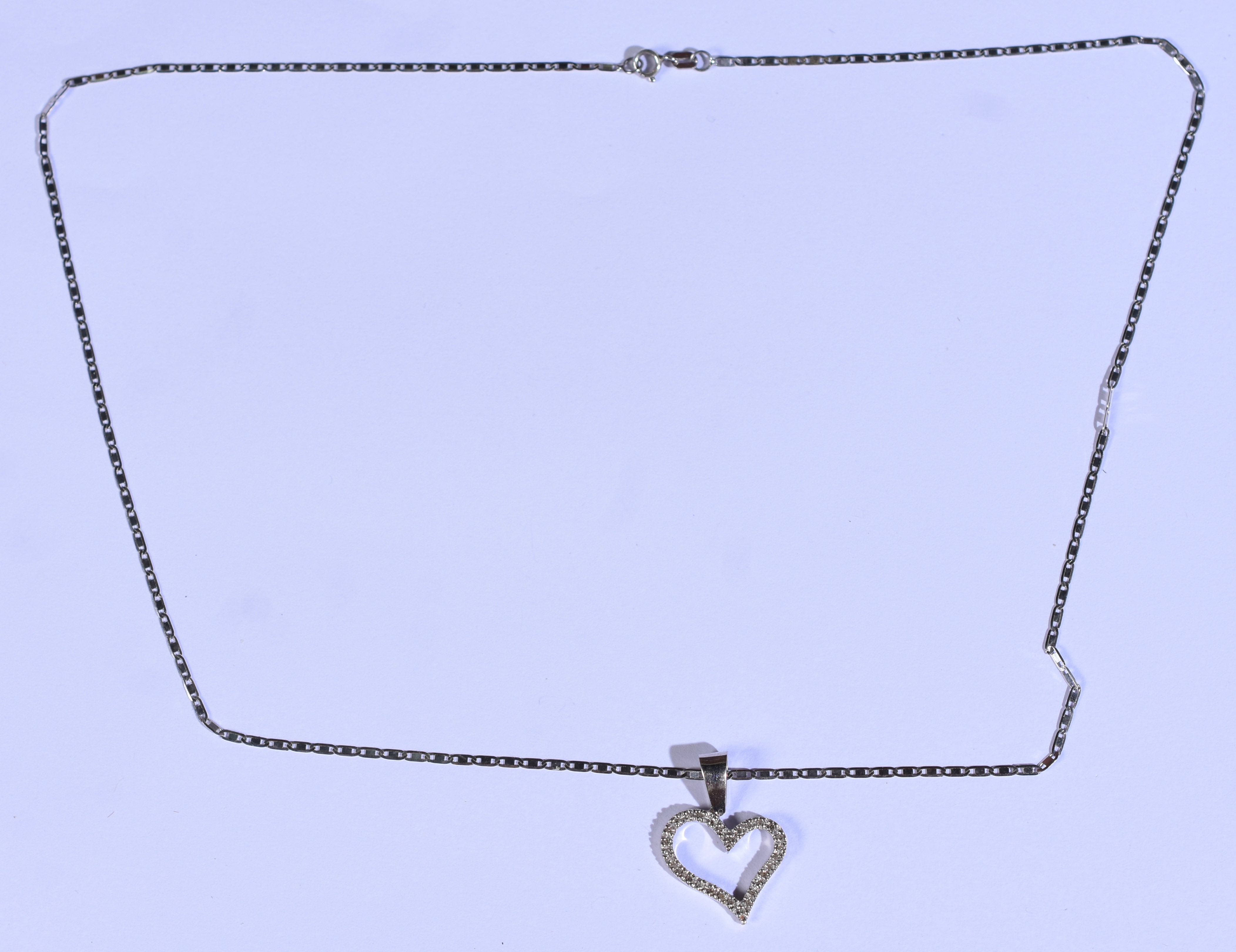 Gargantilha de ouro 18k branco com pingente com 40 brilhantes ( Por... - foto 1 de 4