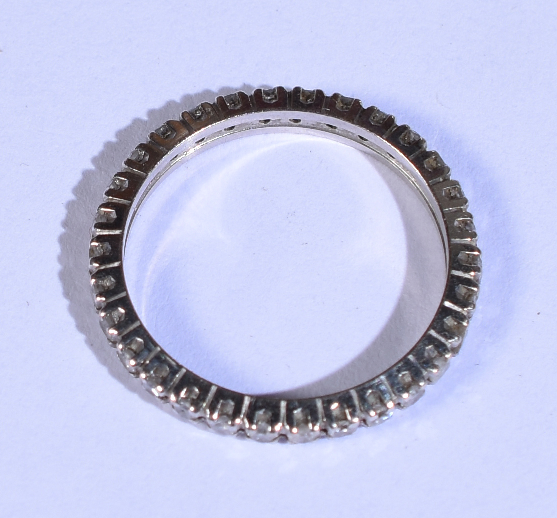 Aliança completa de ouro 18k branco com 30 brilhantes . Aro 16 (por... - foto 2 de 2