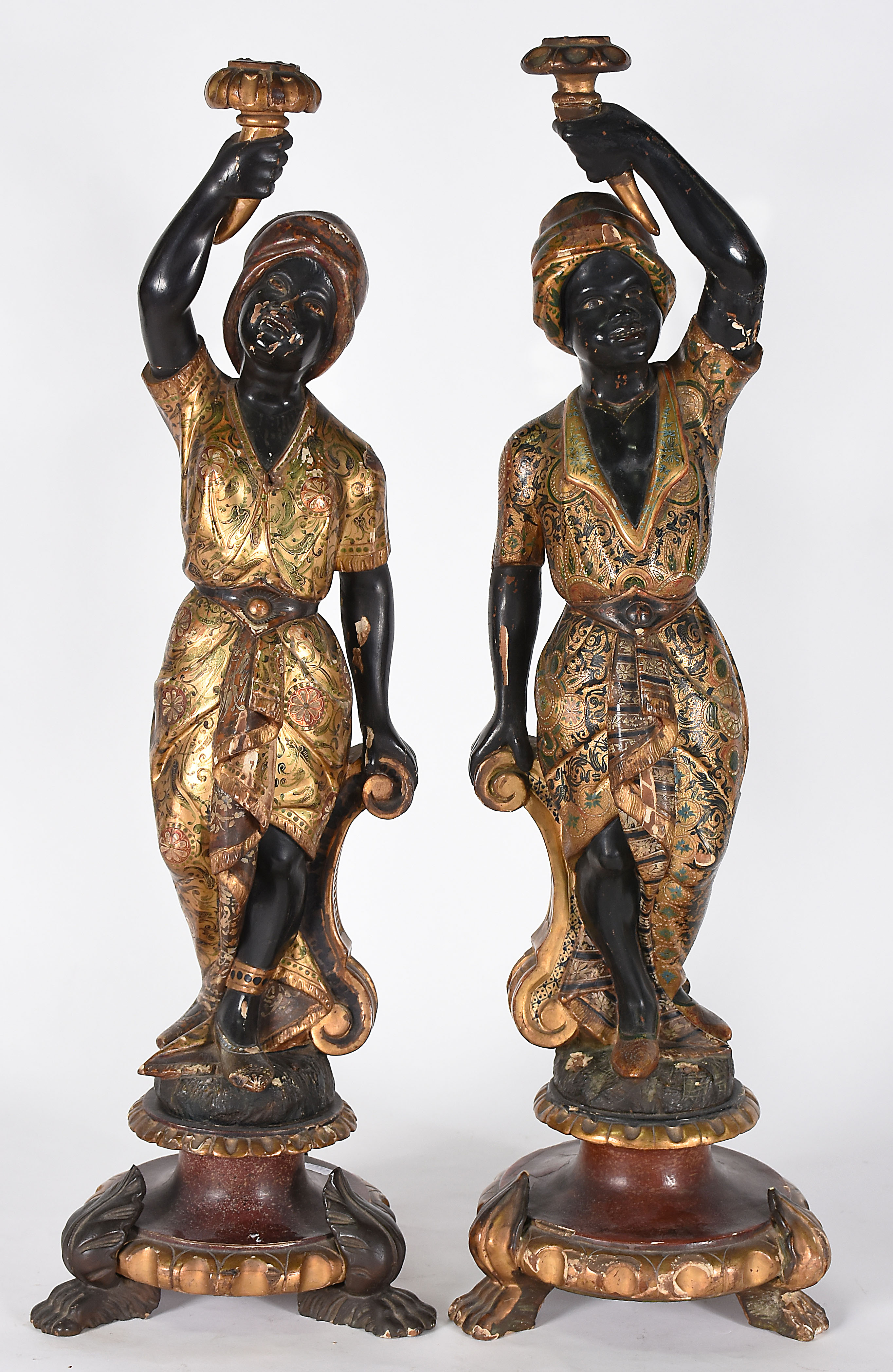 Par de excepcionais “Blackamoor” venezianos de madeira ricamente... - foto 3 de 10