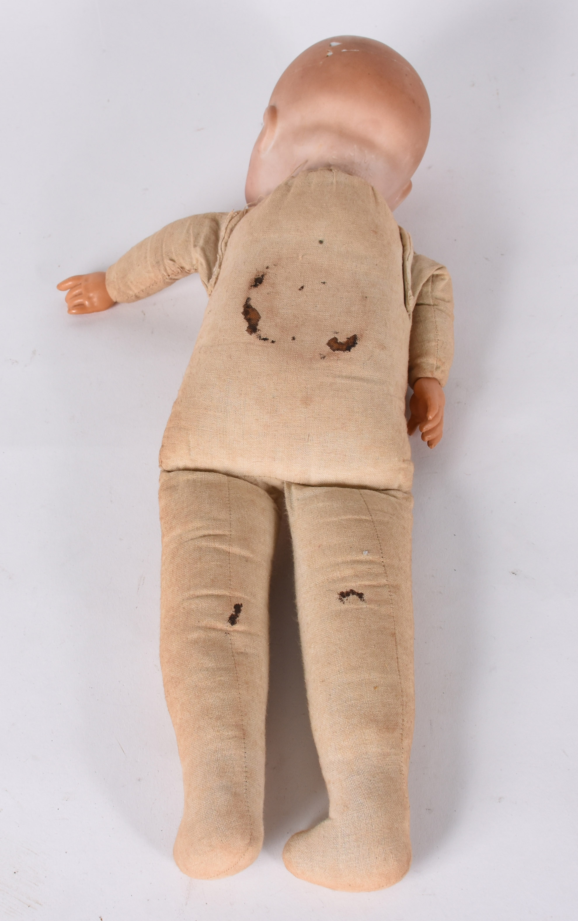 Boneca alemã de louça, olhos abrem e fecham, cabeça colada, corpo de... - foto 3 de 5