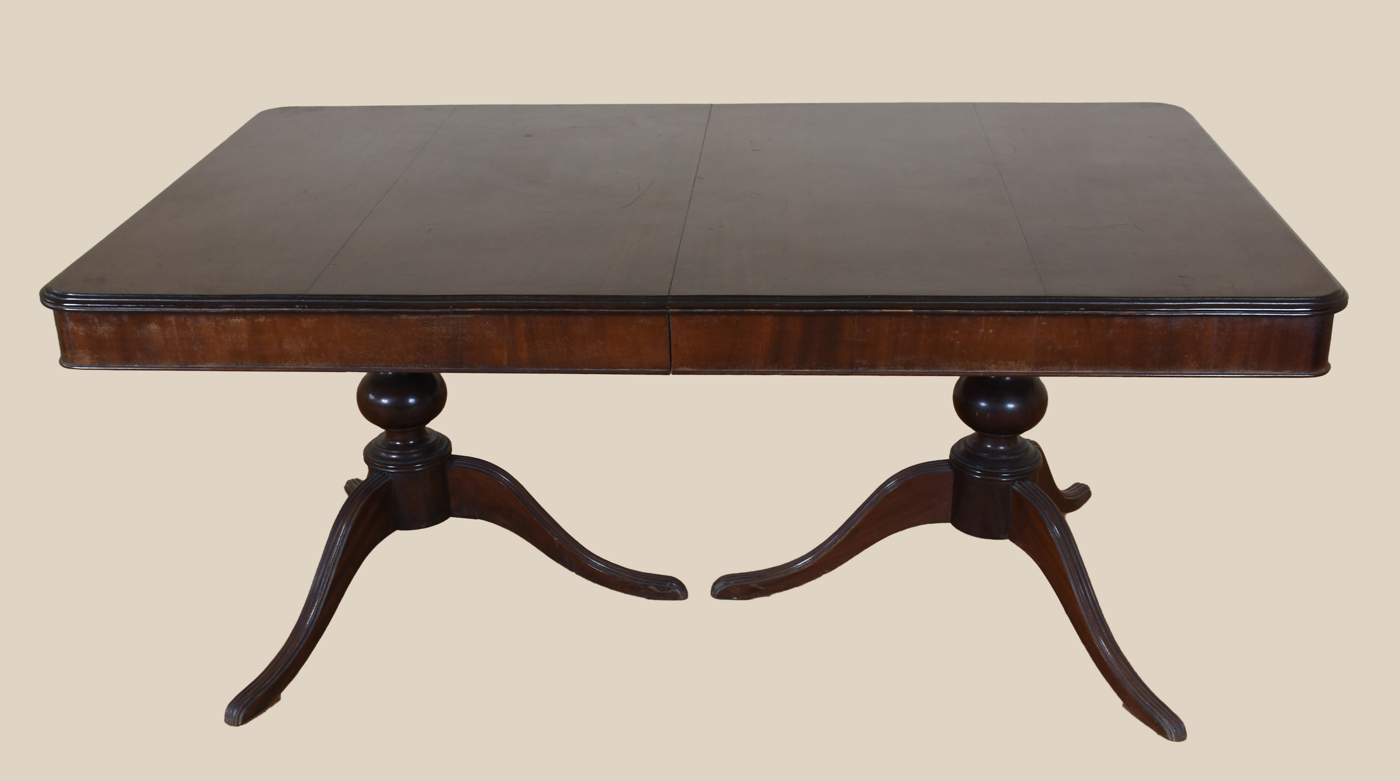 Grande mesa de jantar de madeira nobre, (medida fechada 180 x 108 + 3... - foto 3 de 9