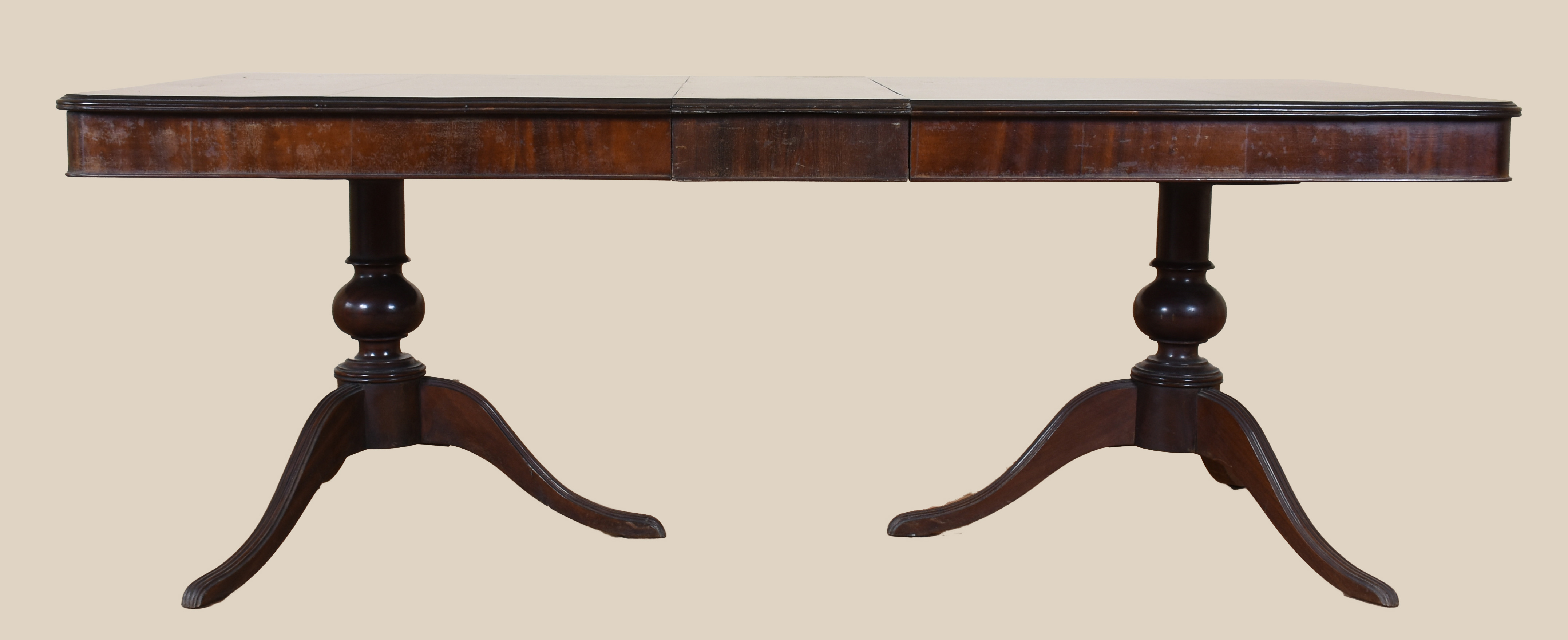 Grande mesa de jantar de madeira nobre, (medida fechada 180 x 108 + 3... - foto 4 de 9