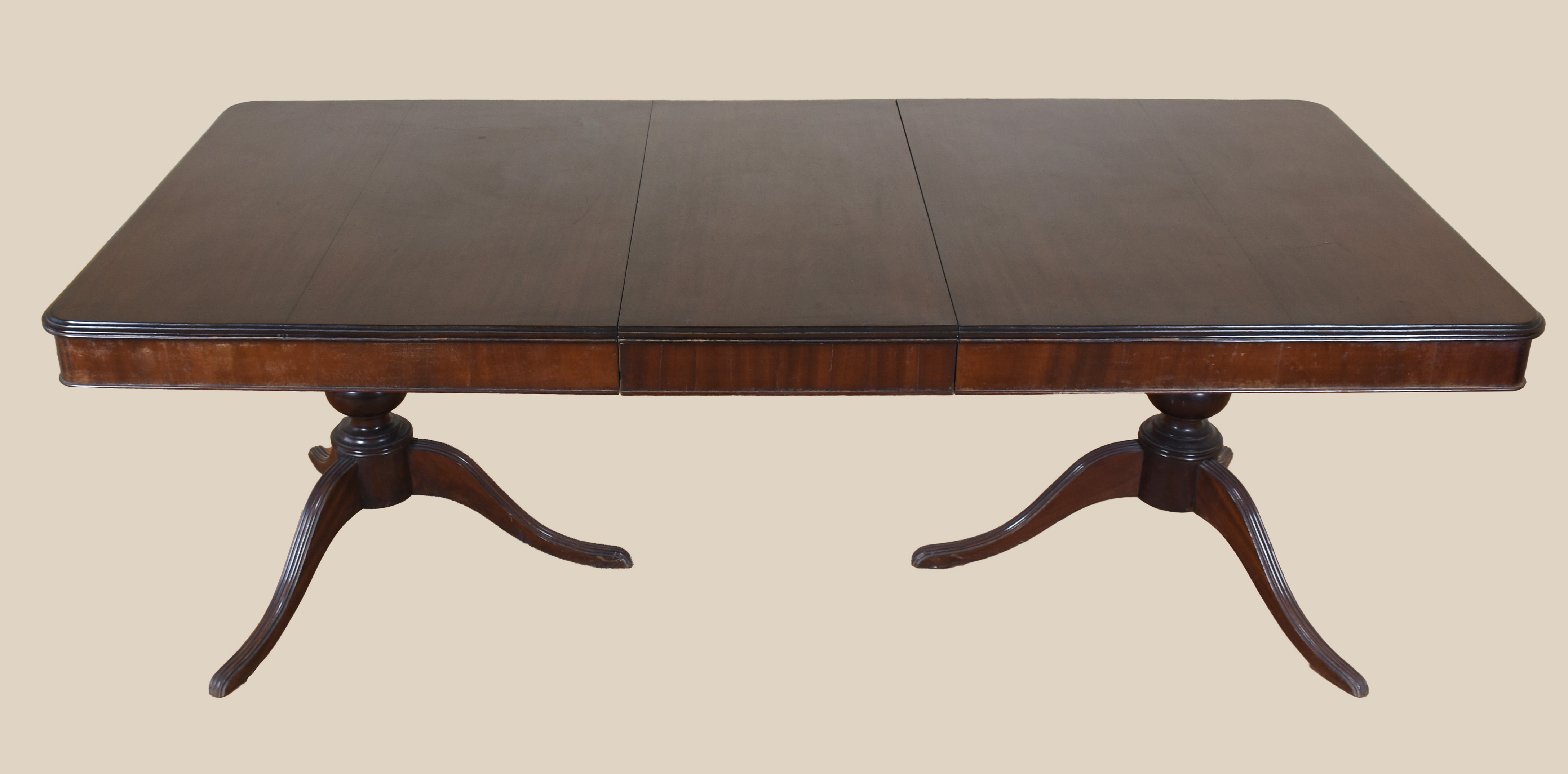 Grande mesa de jantar de madeira nobre, (medida fechada 180 x 108 + 3... - foto 5 de 9