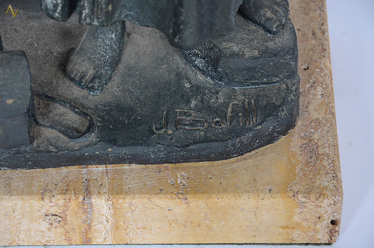 Escultura de terracota com base de mármore representando viajante... - foto 3 de 3