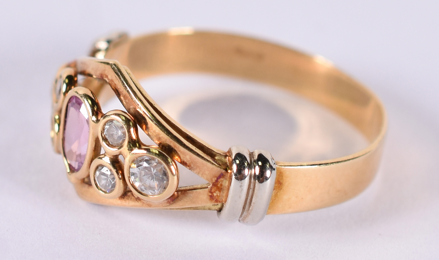Anel de ouro 18 k com brilhante e turmalina rosa. Aro 15 (Por questão... - foto 2 de 5