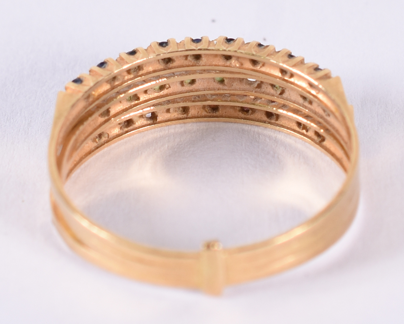 Anel de ouro 18 k , brilhante , esmeralda e rubi. Aro 17 ( Por... - foto 3 de 4