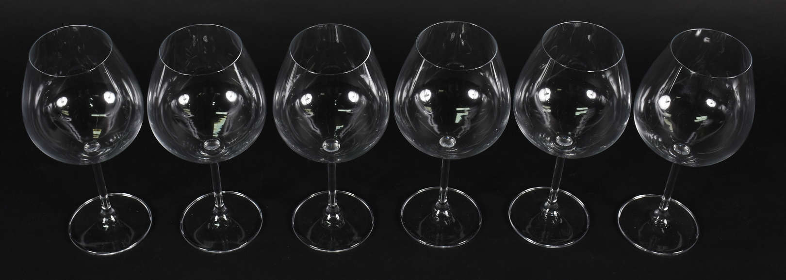 Seis taças de cristal da bohemia para vinho 650 ml. - foto 2 de 2