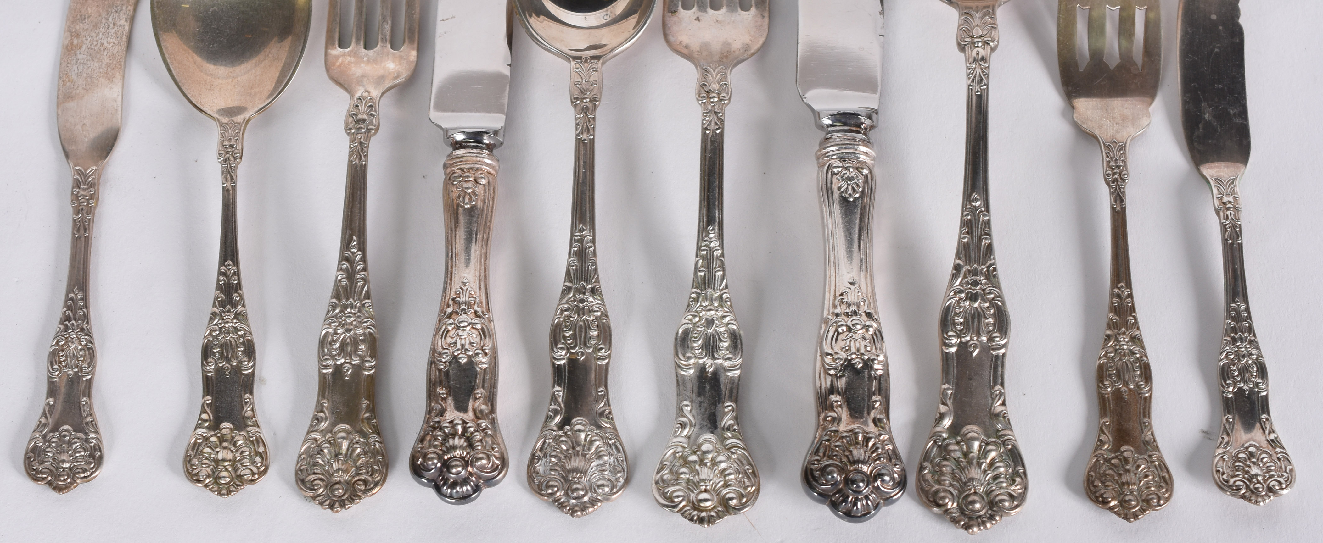 Faqueiro de prata contrastada 925 STERLING, composto de : 12 garfos... - foto 2 de 7