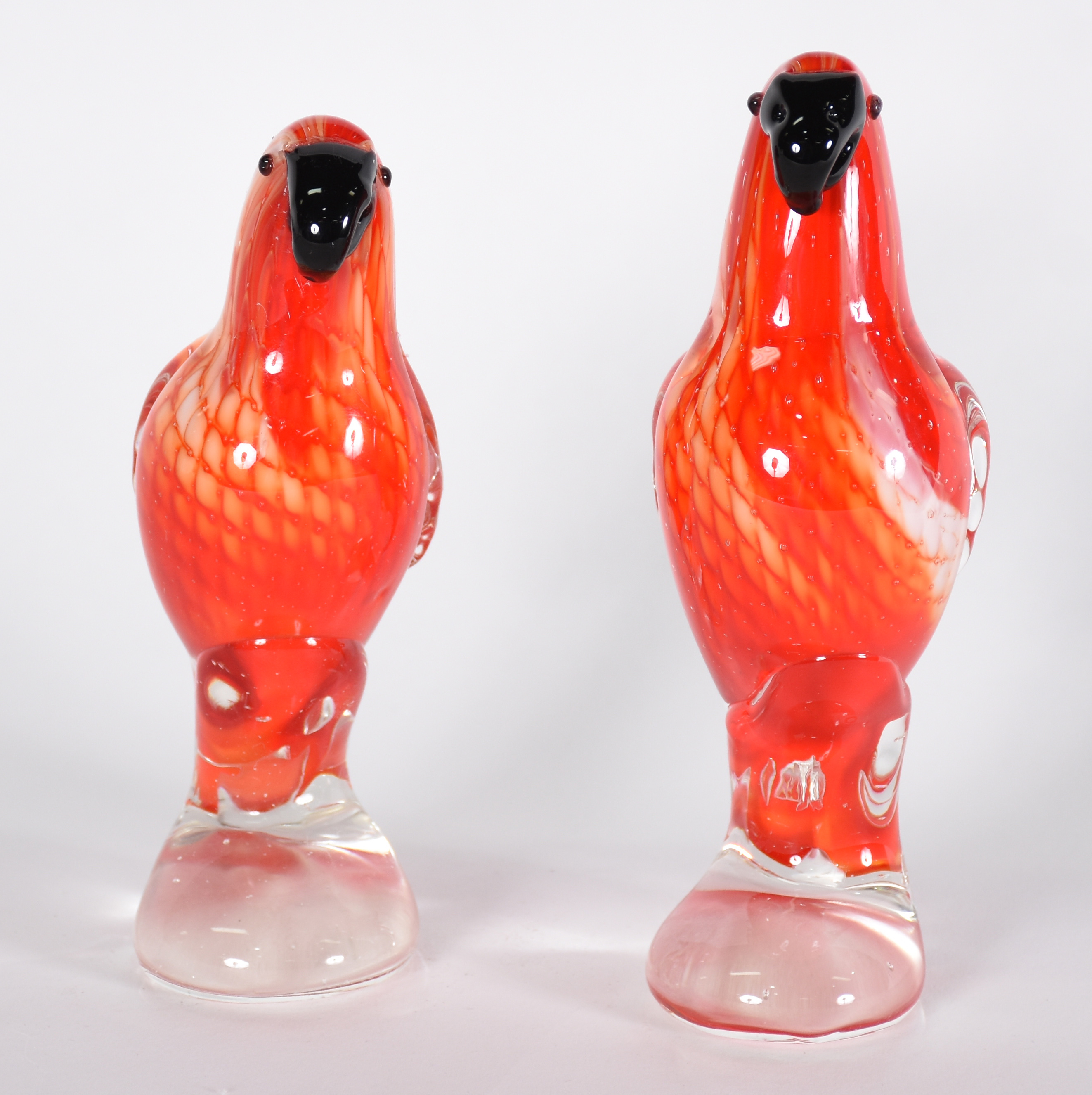 Duas estatuetas de murano representando" arara". - foto 1 de 4