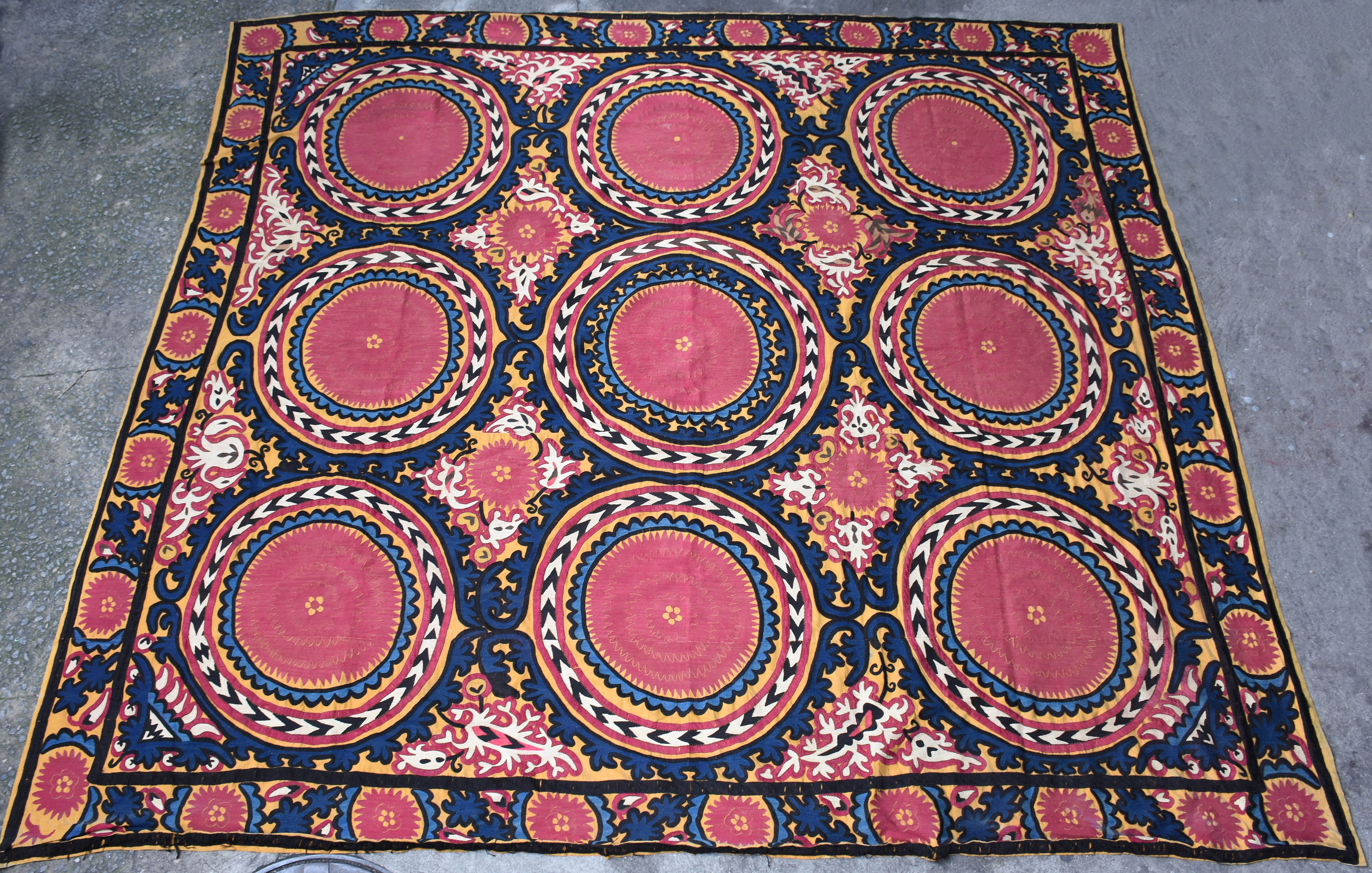 Bordado SUZANI do Uzbequistão. - foto 1 de 3