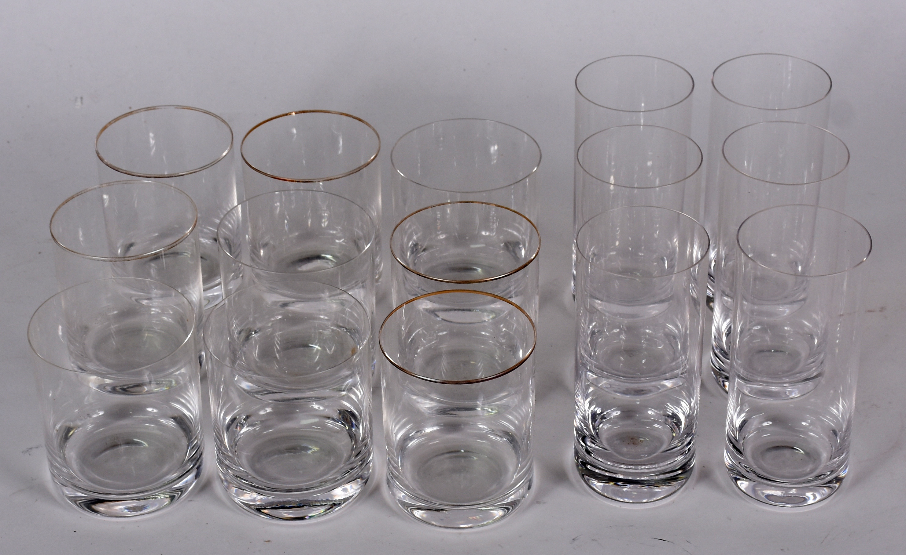 Conjunto de cristal Strauss composto de 9 copos curtos e 6 copos... - foto 2 de 5