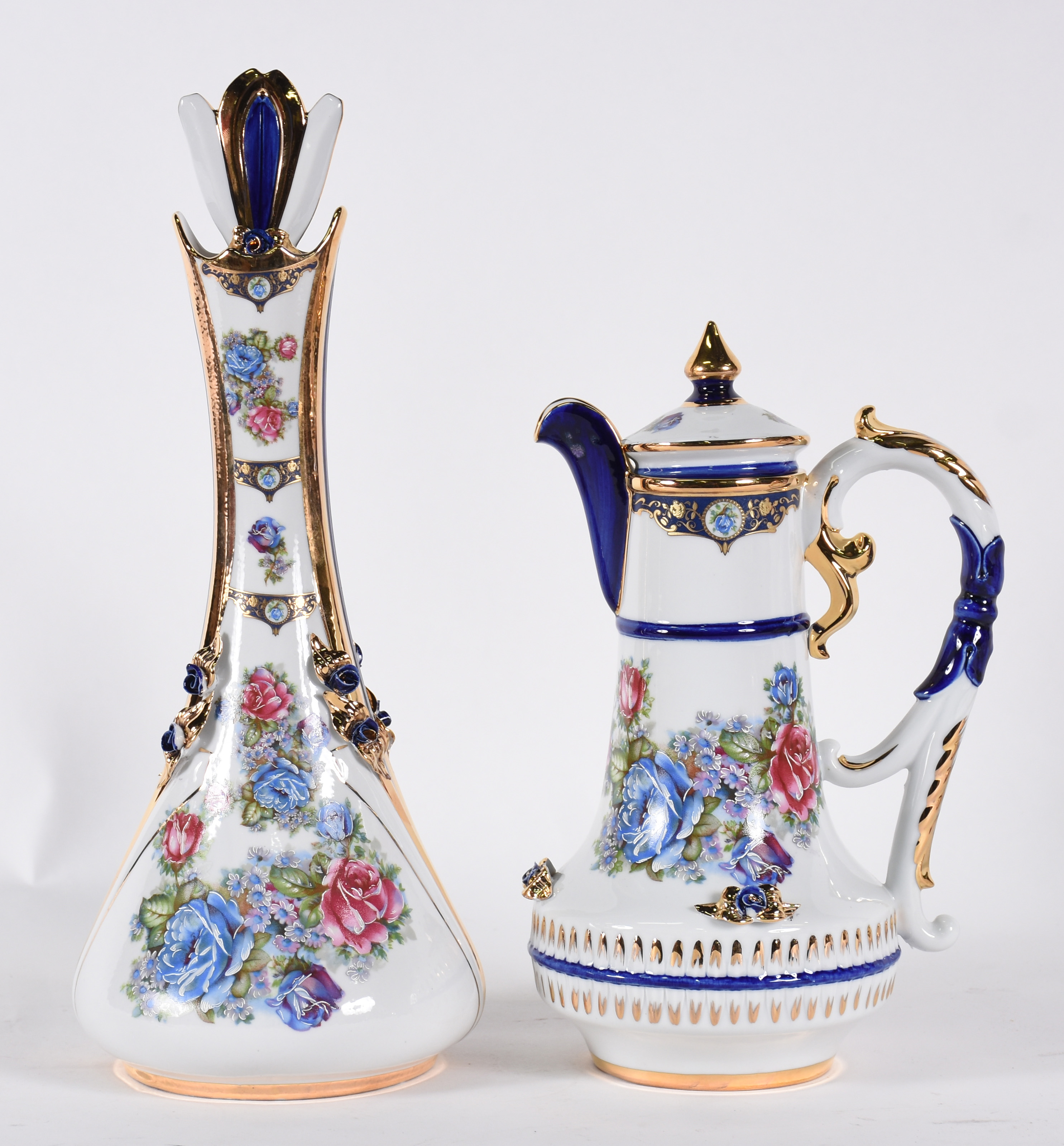 Licoreira e bule de porcelana portuguesa Myrtus. - foto 1 de 5