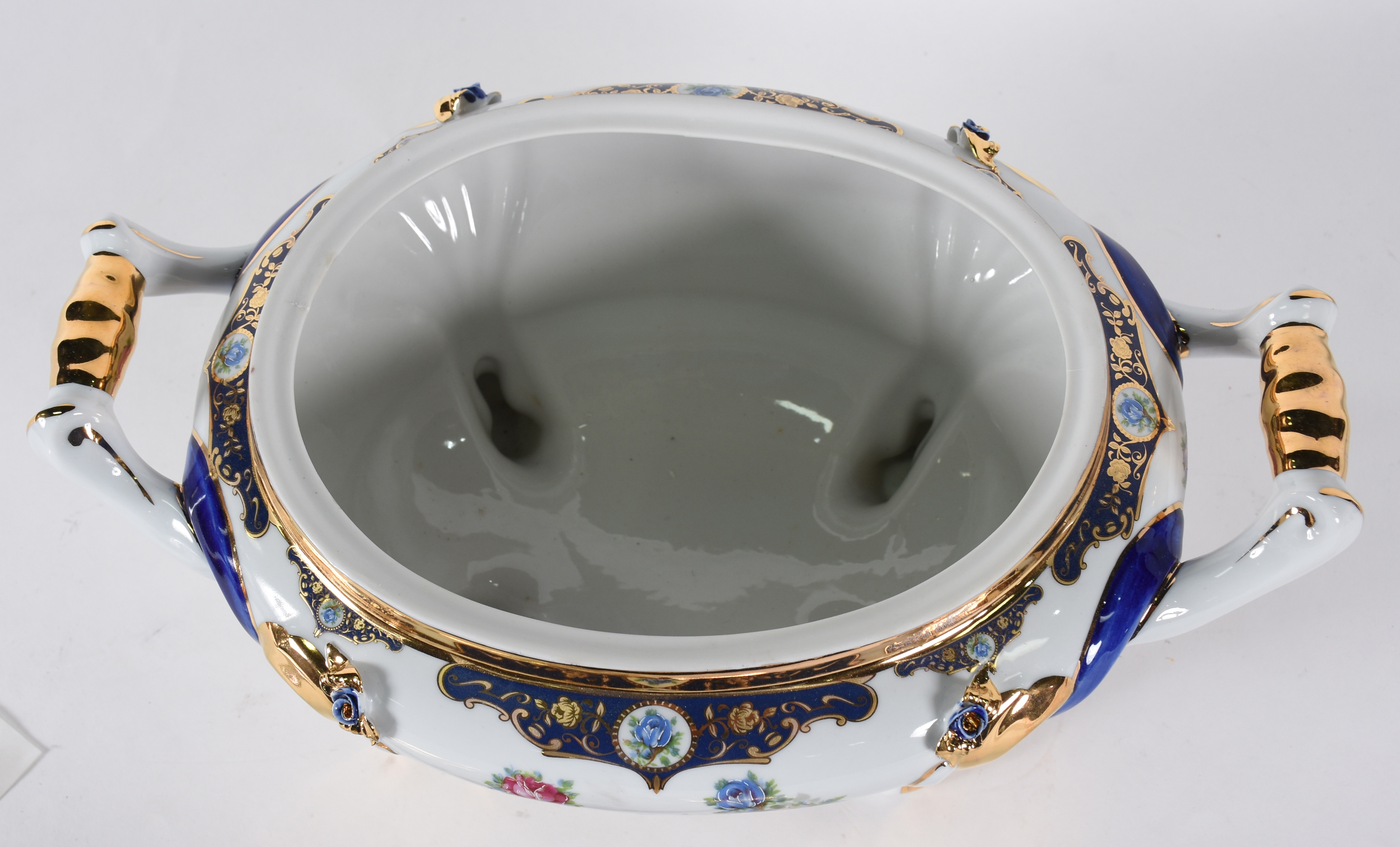 Sopeira de porcelana portuguesa myrtus . - foto 4 de 5