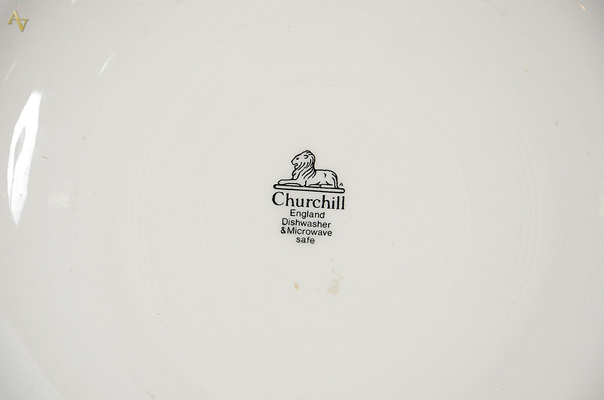 Medalhão de faiança inglesa Churchill. Diâmetro 32 cm. - foto 2 de 2