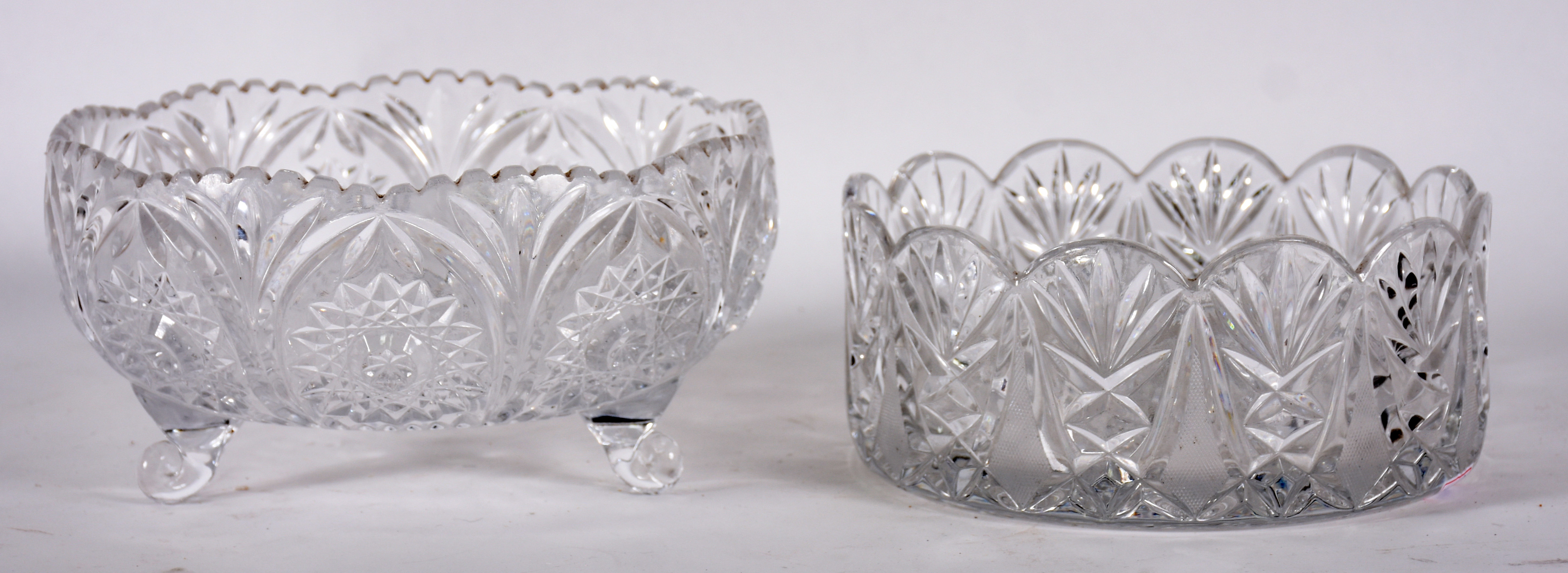 Duas fruteiras de cristal tcheco lapidado. - foto 1 de 3