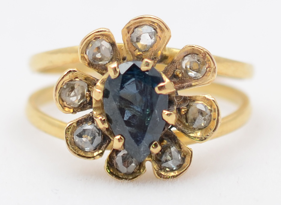 Anel de ouro 18 k, safira azul "gota", ornamentada com diamantes... - foto 2 de 2