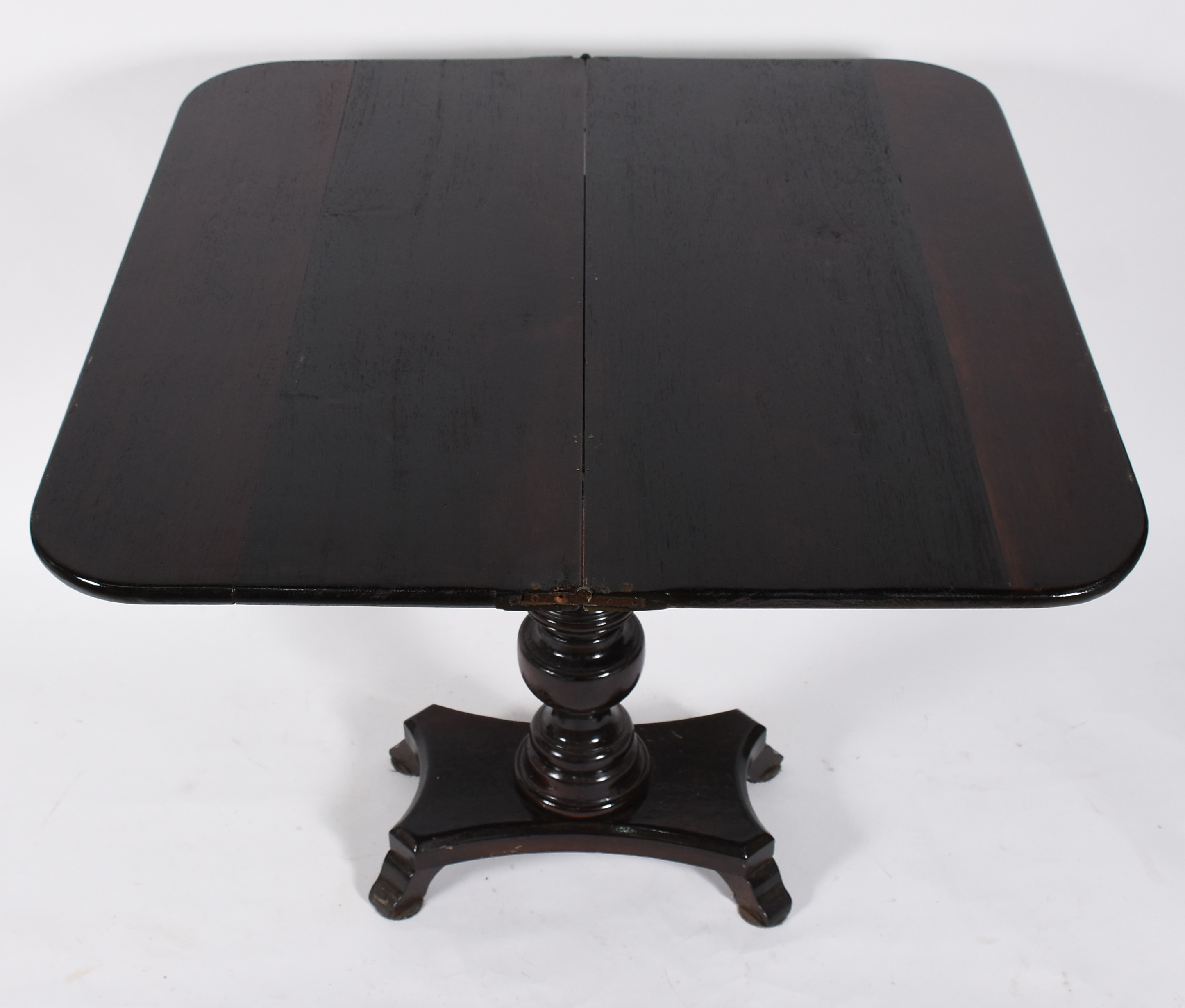 Aparador / mesa de madeira nobre , com tampo dobrável, apoio em... - foto 4 de 6
