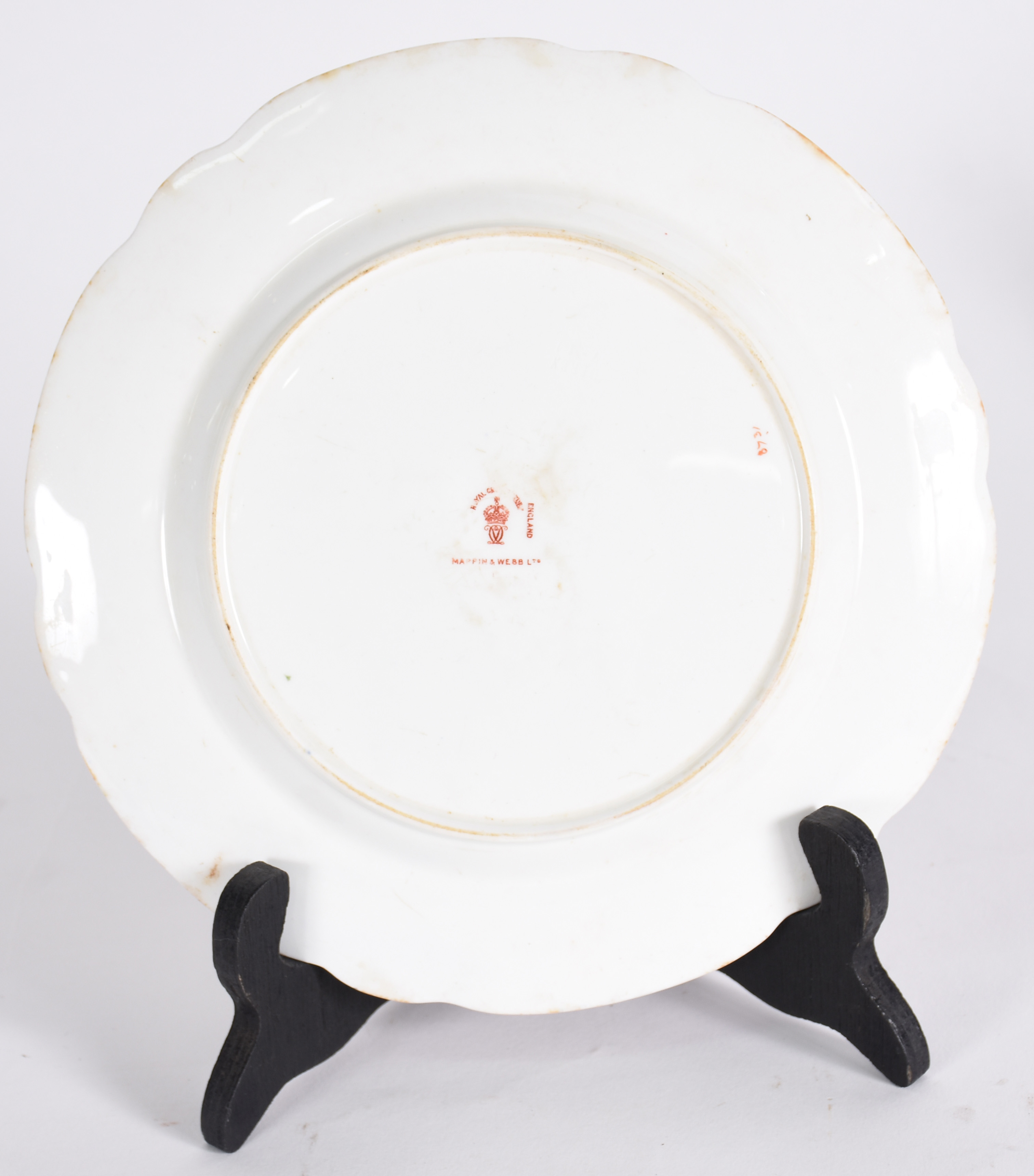 Prato Inglês de porcelana decorada ao gosto Imari. - foto 2 de 3