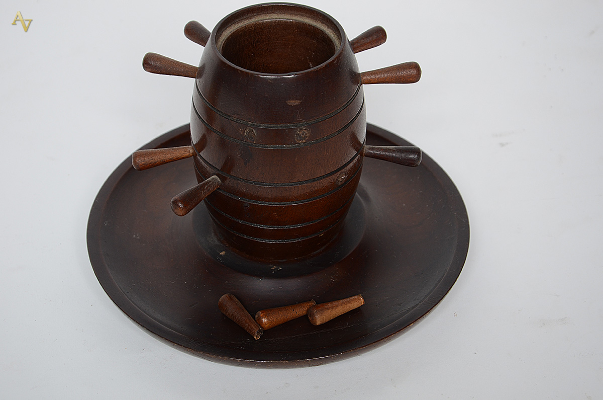Antiga coleção de cachimbos, sendo: 39 cachimbos, 9 suportes de... - foto 2 de 2