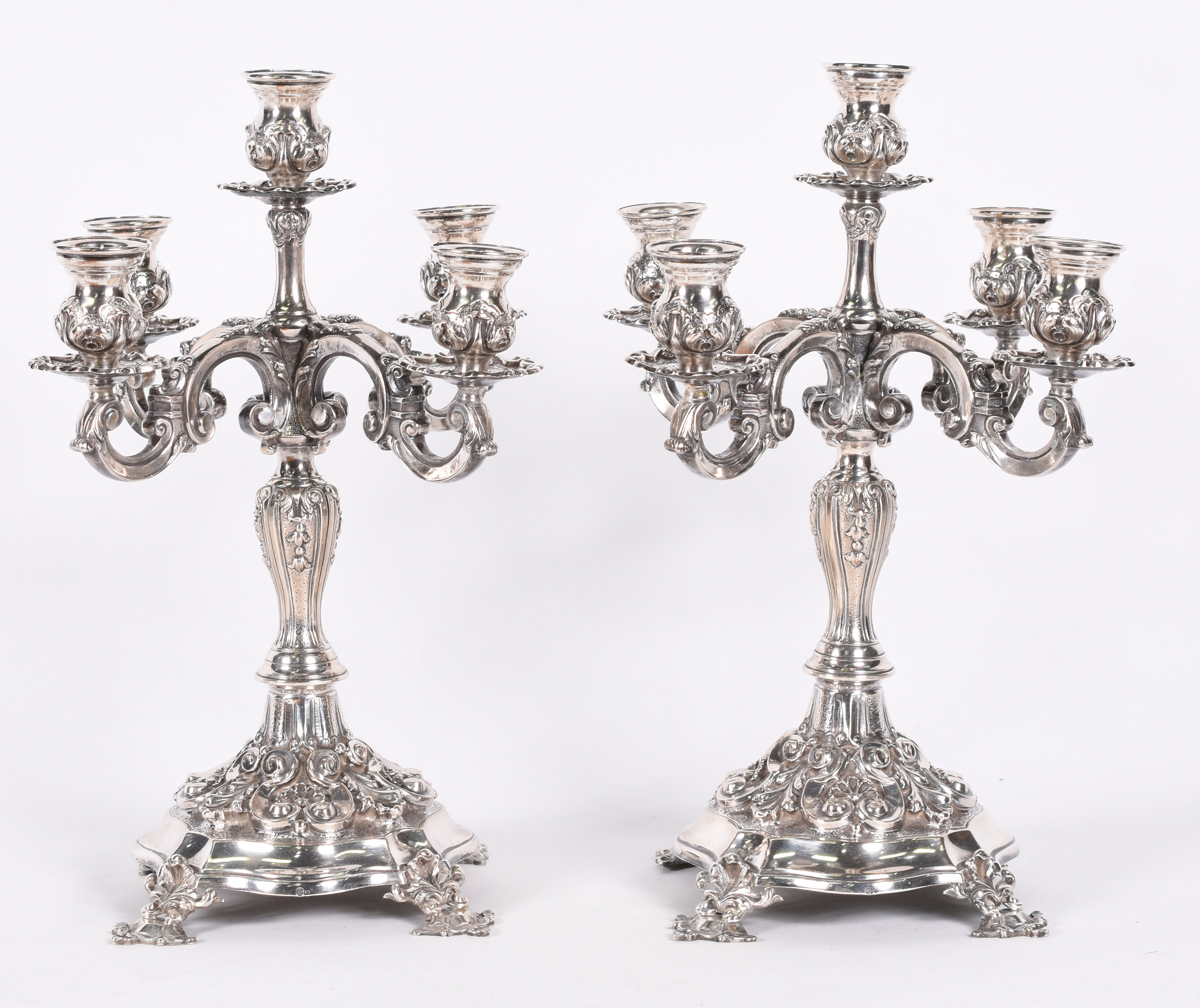 Par de candelabros de prata Portuguesa contraste Águia, para 5 velas... - foto 1 de 5