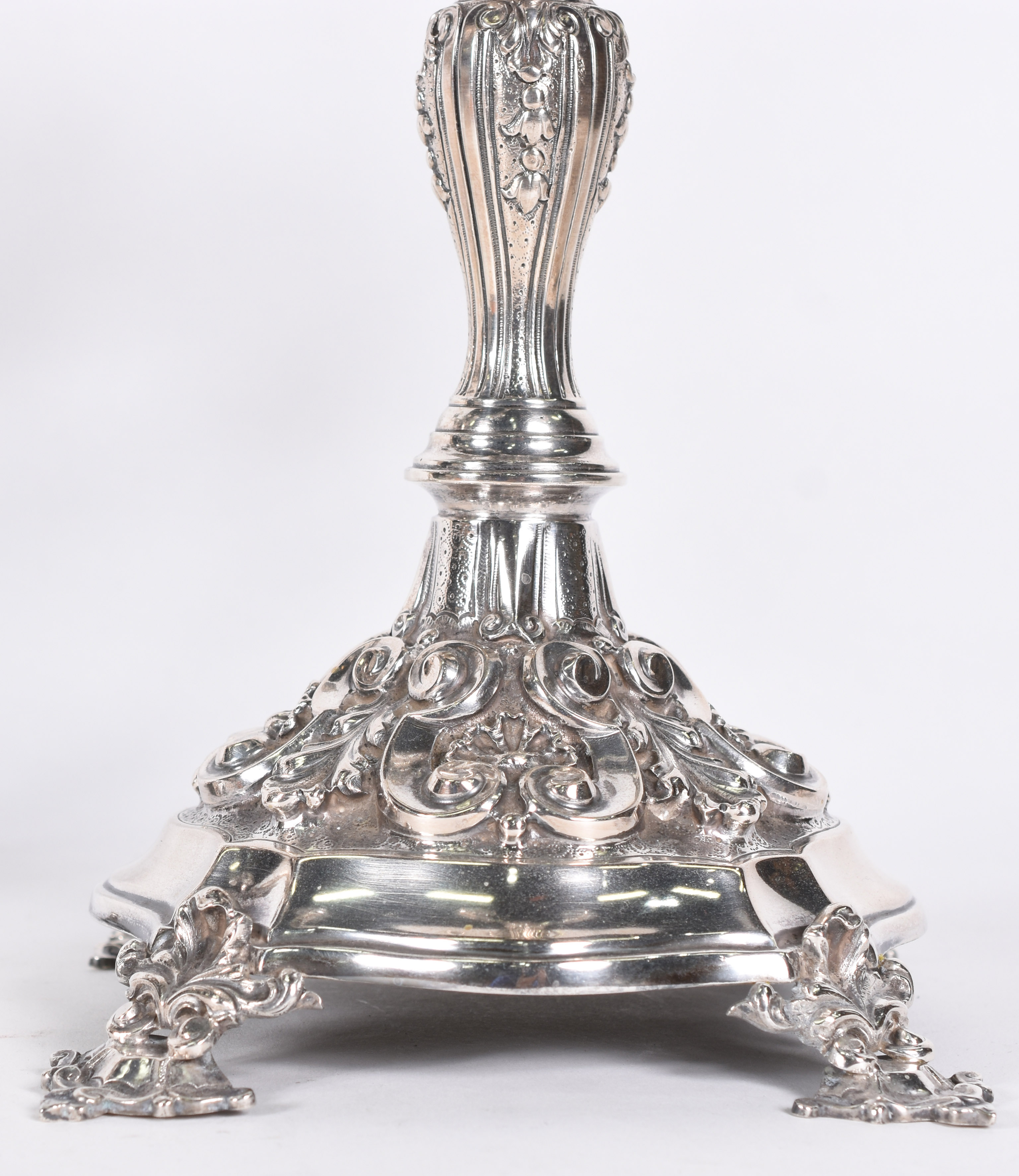 Par de candelabros de prata Portuguesa contraste Águia, para 5 velas... - foto 4 de 5