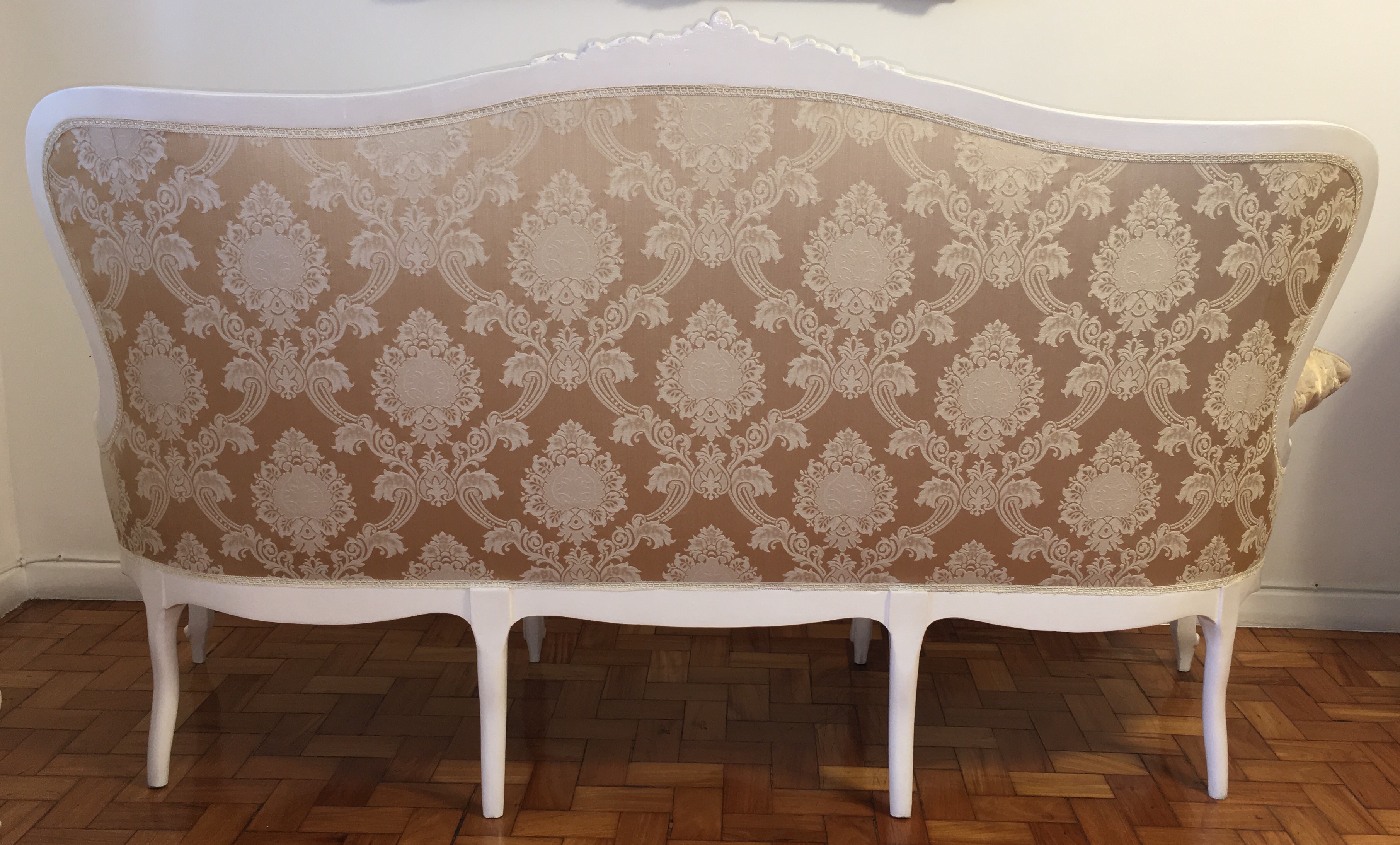 Conjunto de Sofá para 3 lugares e par de poltronas estilo vitoriano... - foto 3 de 5