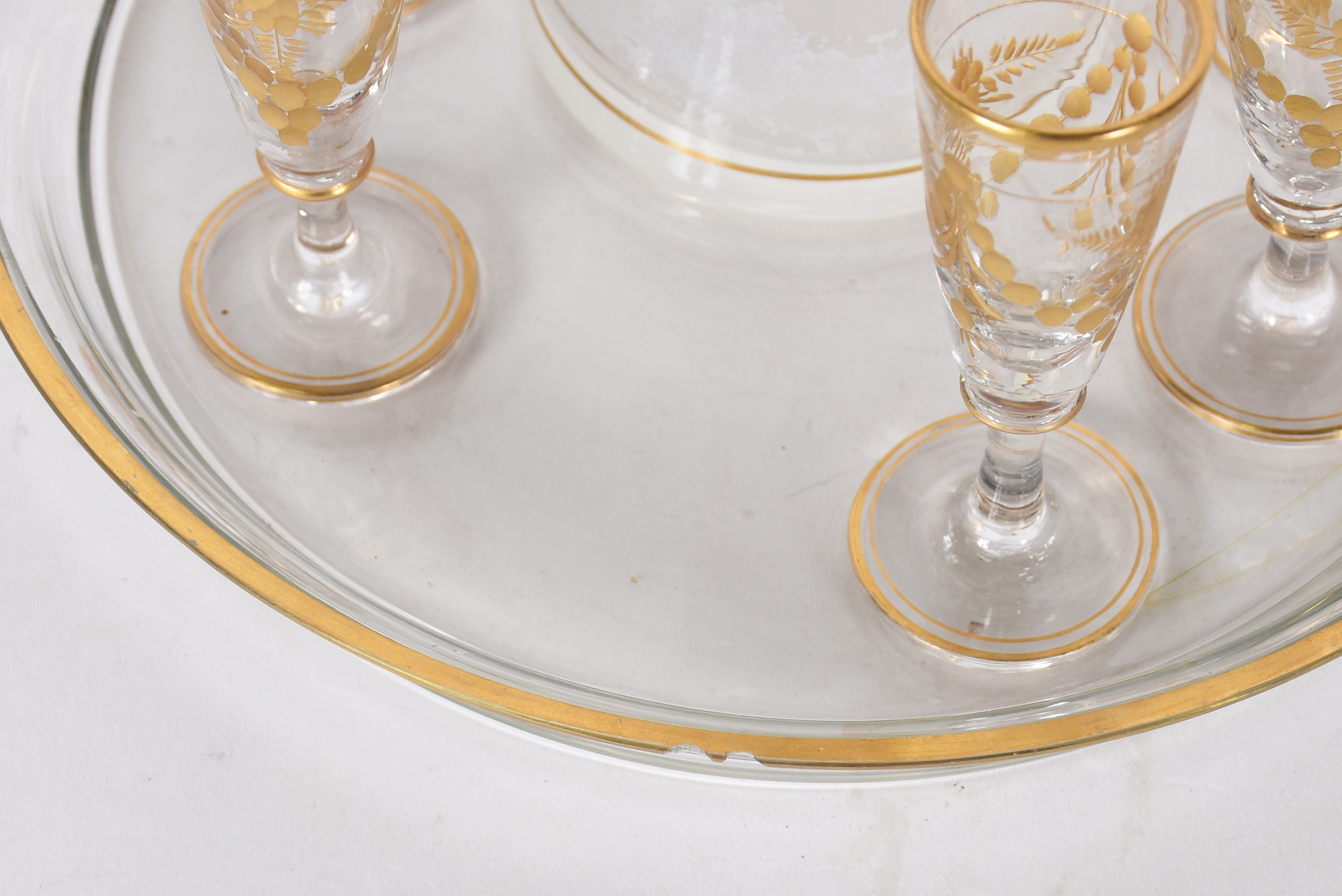 Conjunto de licoreira com 5 copinhos e presentoir de cristal com... - foto 3 de 4
