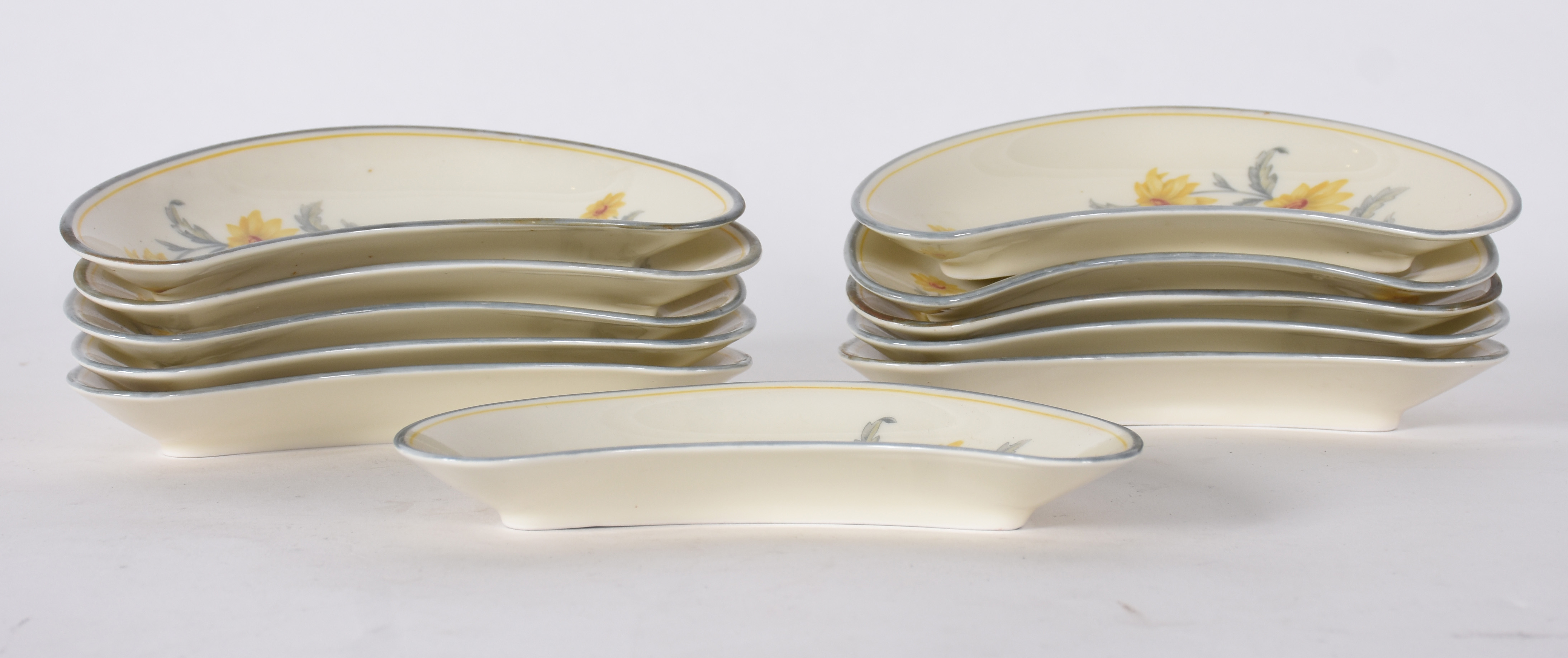 Conjunto com 11 porta espinhas de porcelana . - foto 2 de 3