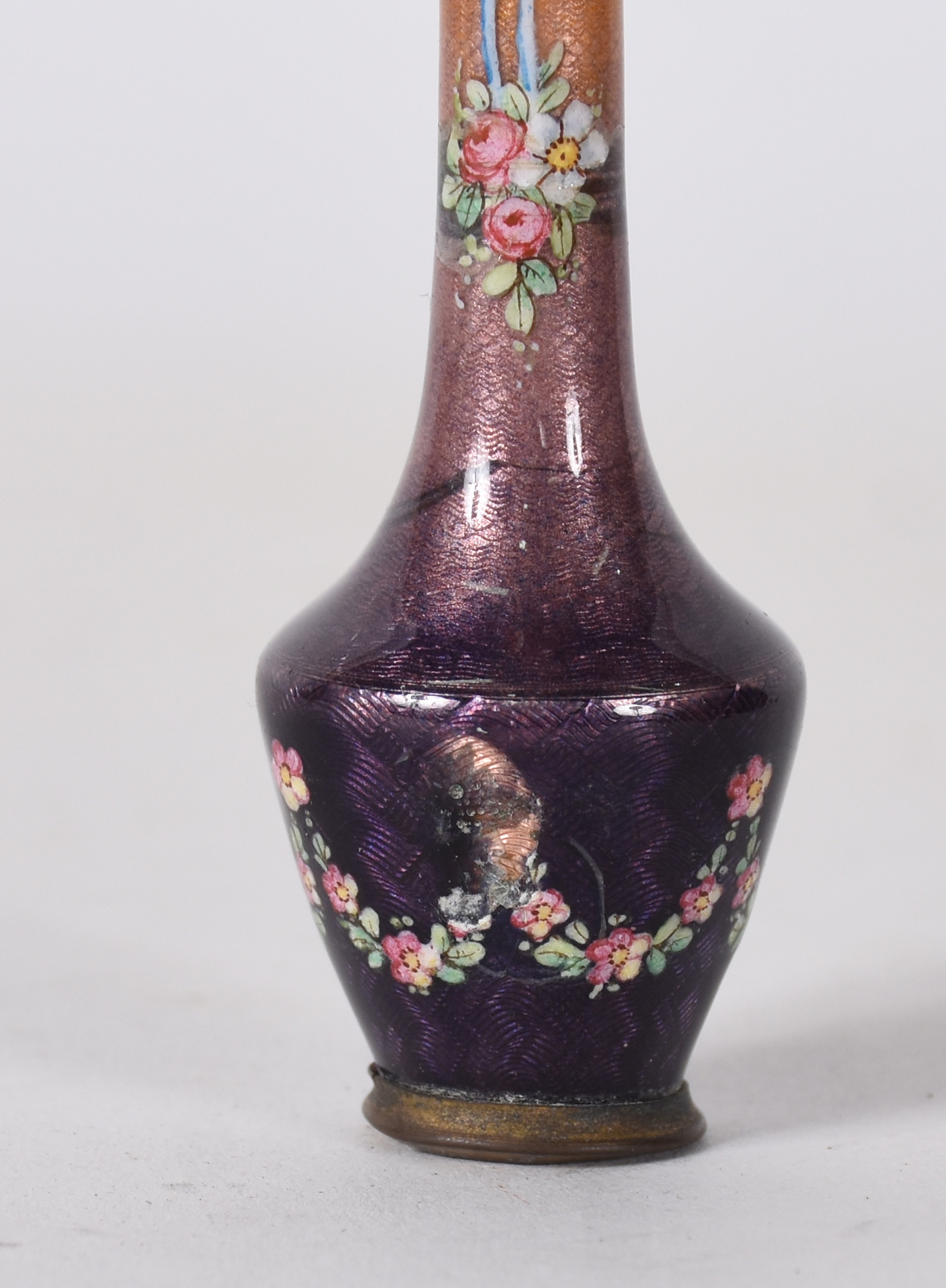 Dois vasinhos cloisoné com esmalte (com bicados) - foto 4 de 5