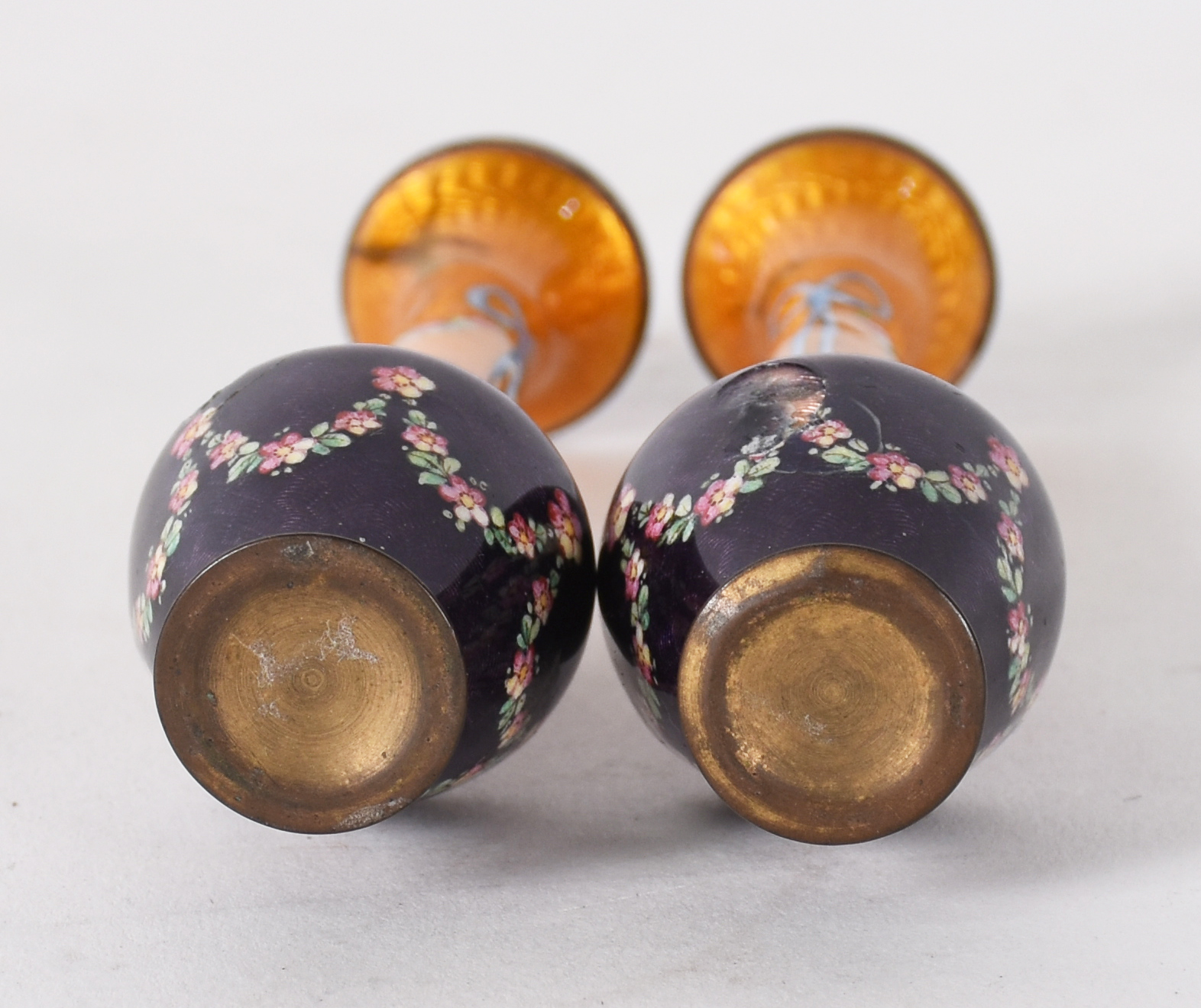 Dois vasinhos cloisoné com esmalte (com bicados) - foto 5 de 5