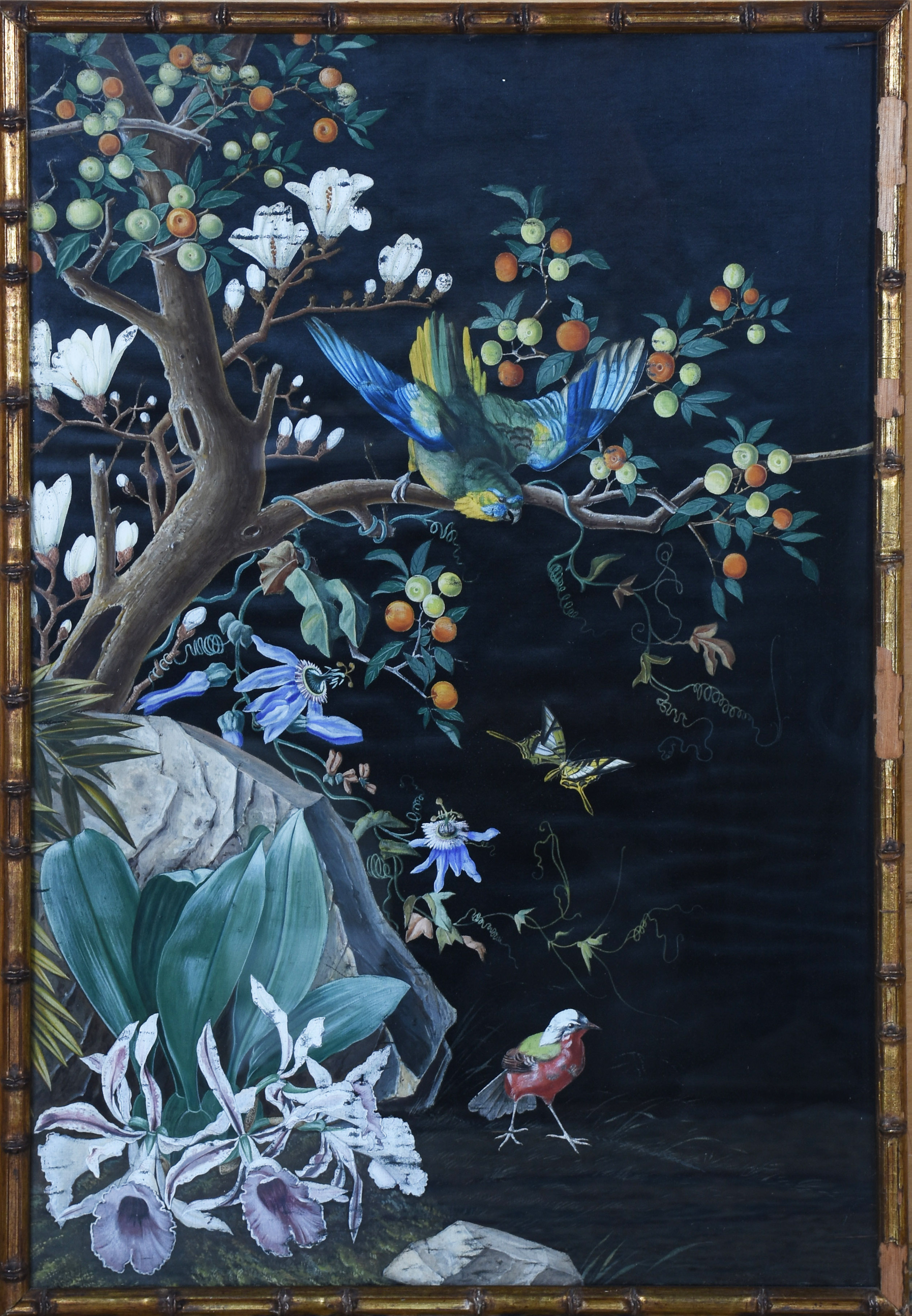 Pintura sobre seda representando pássaros na árvore. - foto 1 de 2