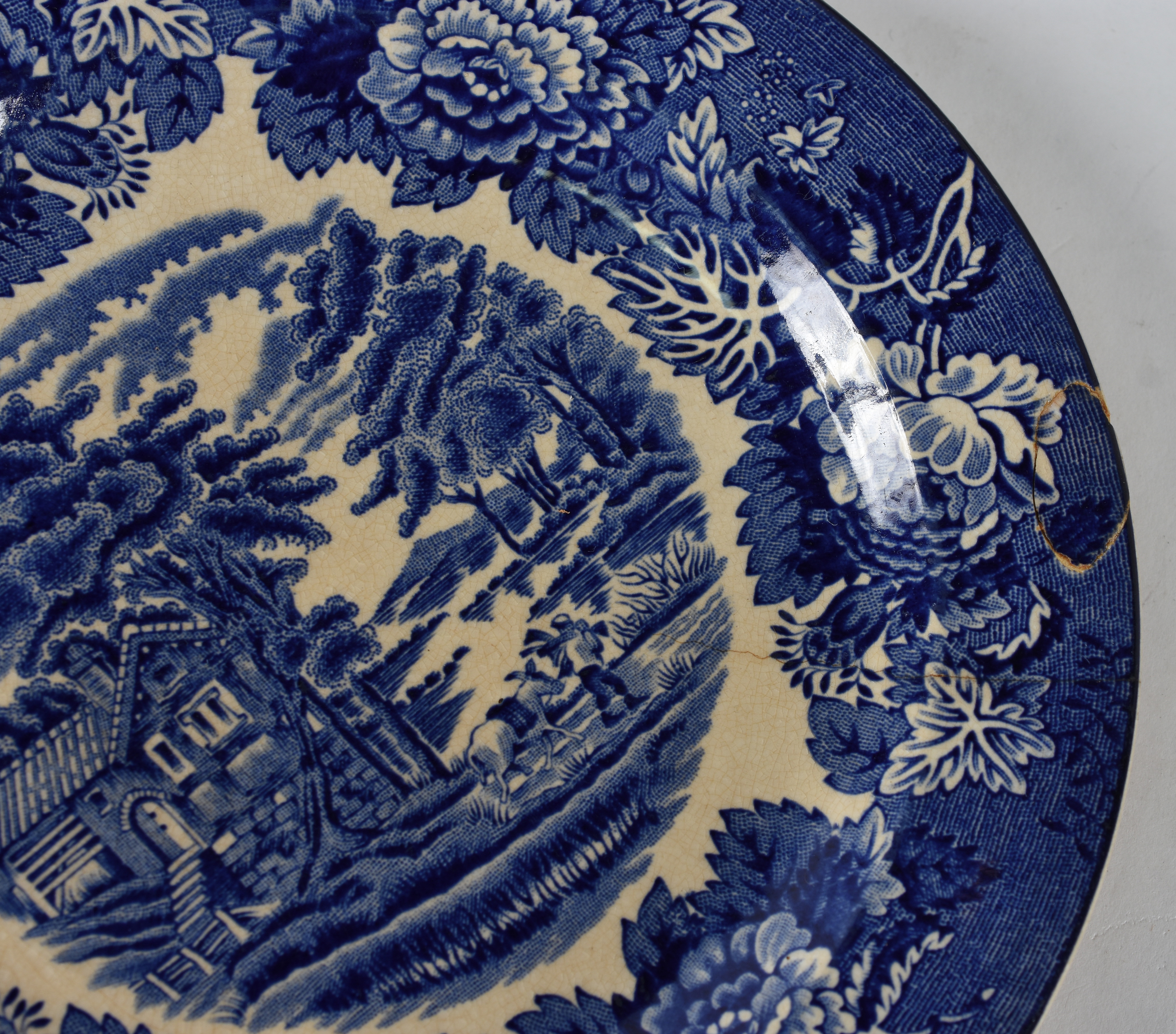 Dezoito peças diversas de faiança japonesa e inglesa nas cores azul e... - foto 5 de 5