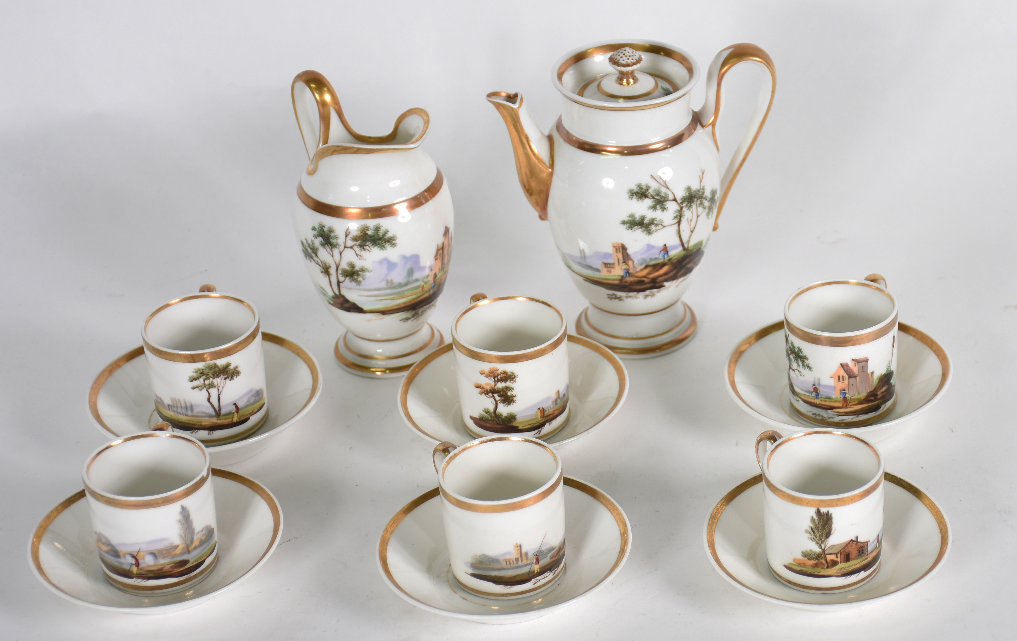 Serviço para café de porcelana europeia decorada com paisagens e... - foto 2 de 5