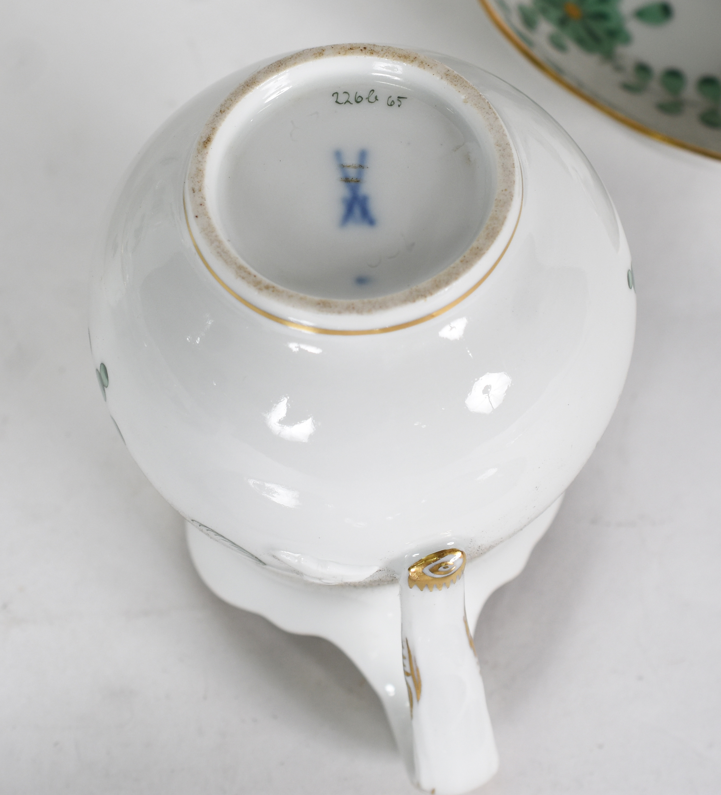 Serviço para café em porcelana alemã de Meissen, decoração floral em... - foto 7 de 7