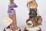 Teresa Linhares,  - Camponês e dama -  Esta estatueta foi elaborada com a mais pura porcelana de Limoges - França . Toque final de Teresa Linhares, a grande mestre em por