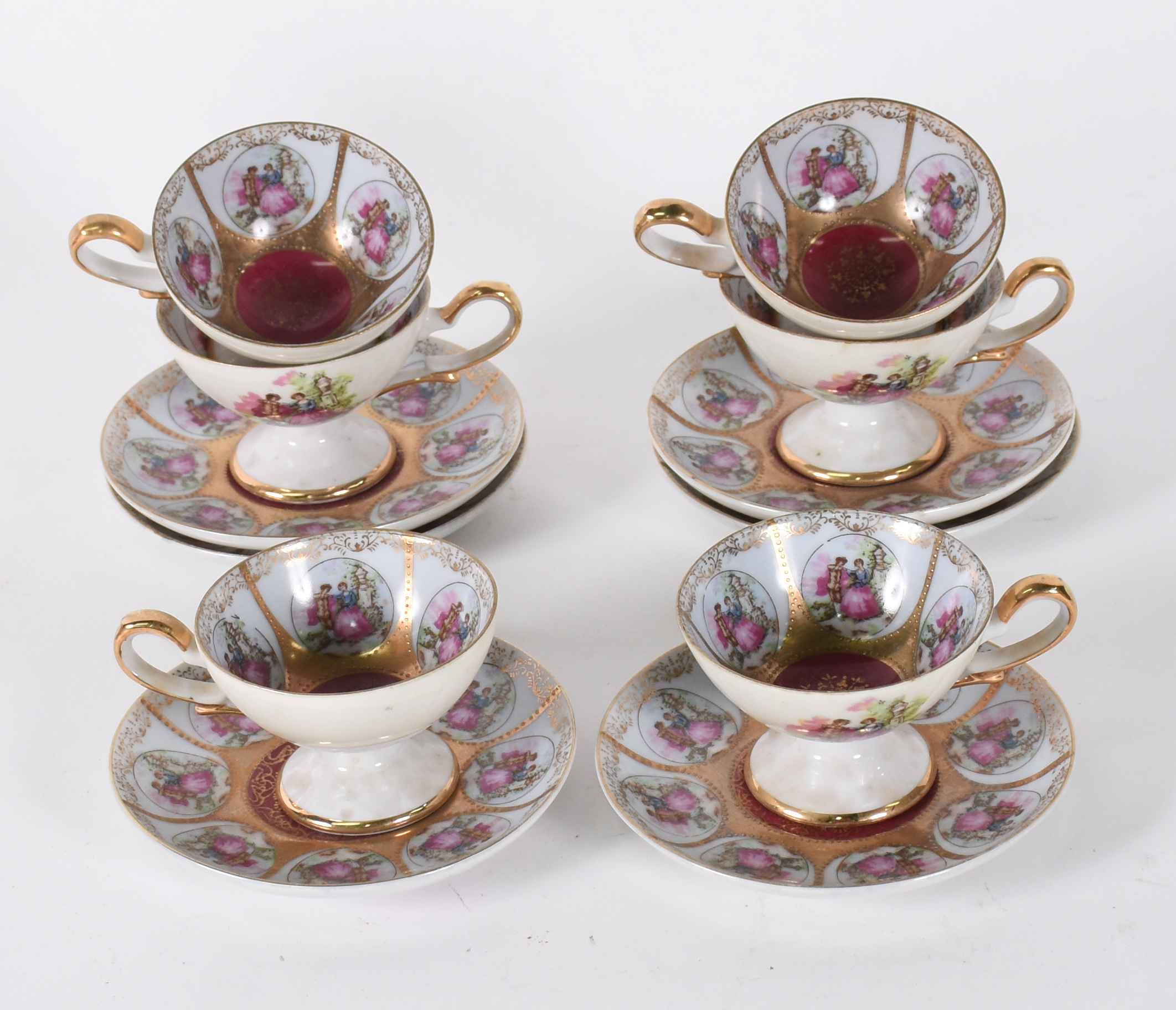 Seis xícaras com pires de porcelana japonesa. - foto 1 de 4