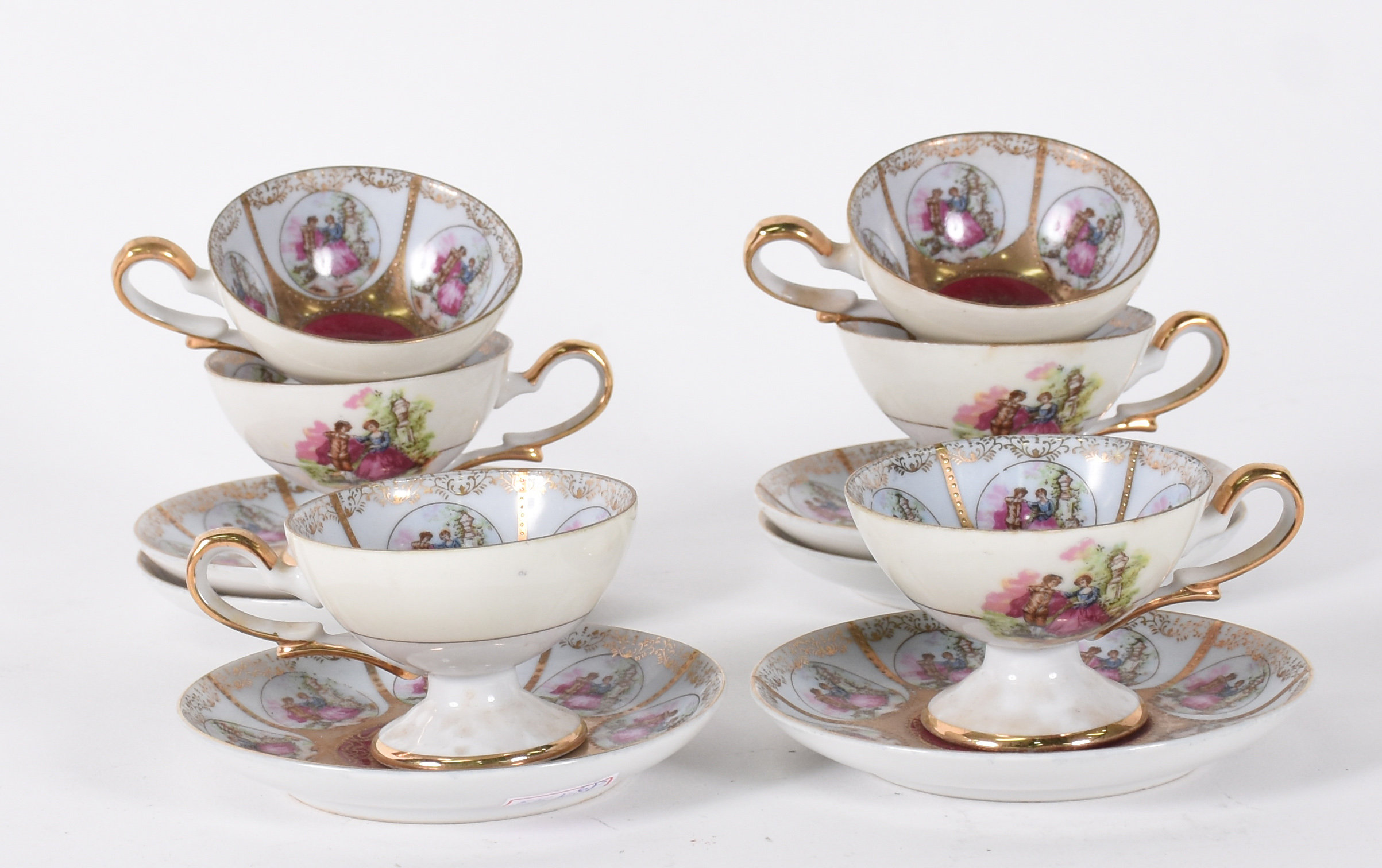 Seis xícaras com pires de porcelana japonesa. - foto 2 de 4