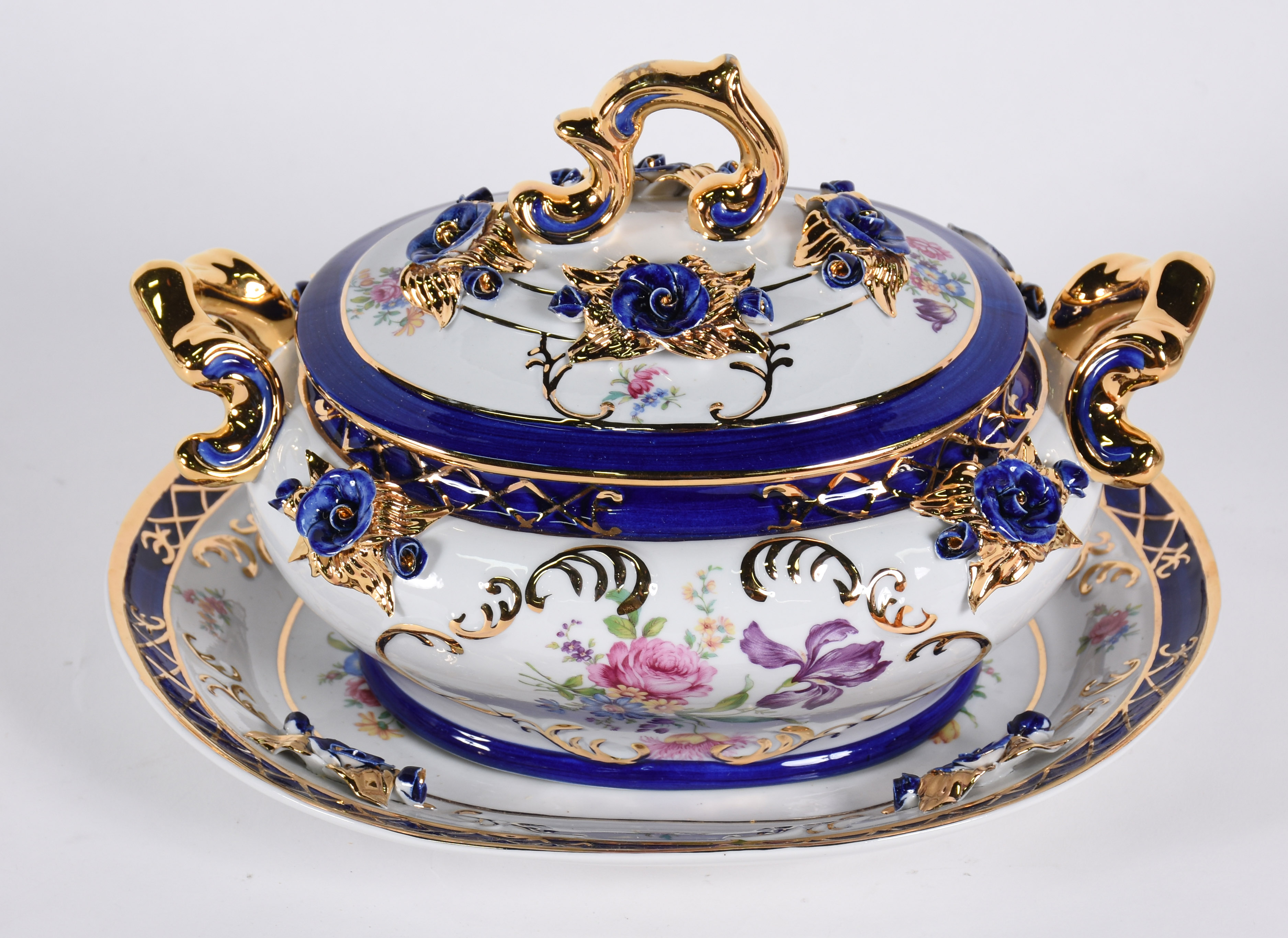 Sopeira com presentoir de porcelana portuguesa Myrtus. - foto 2 de 5