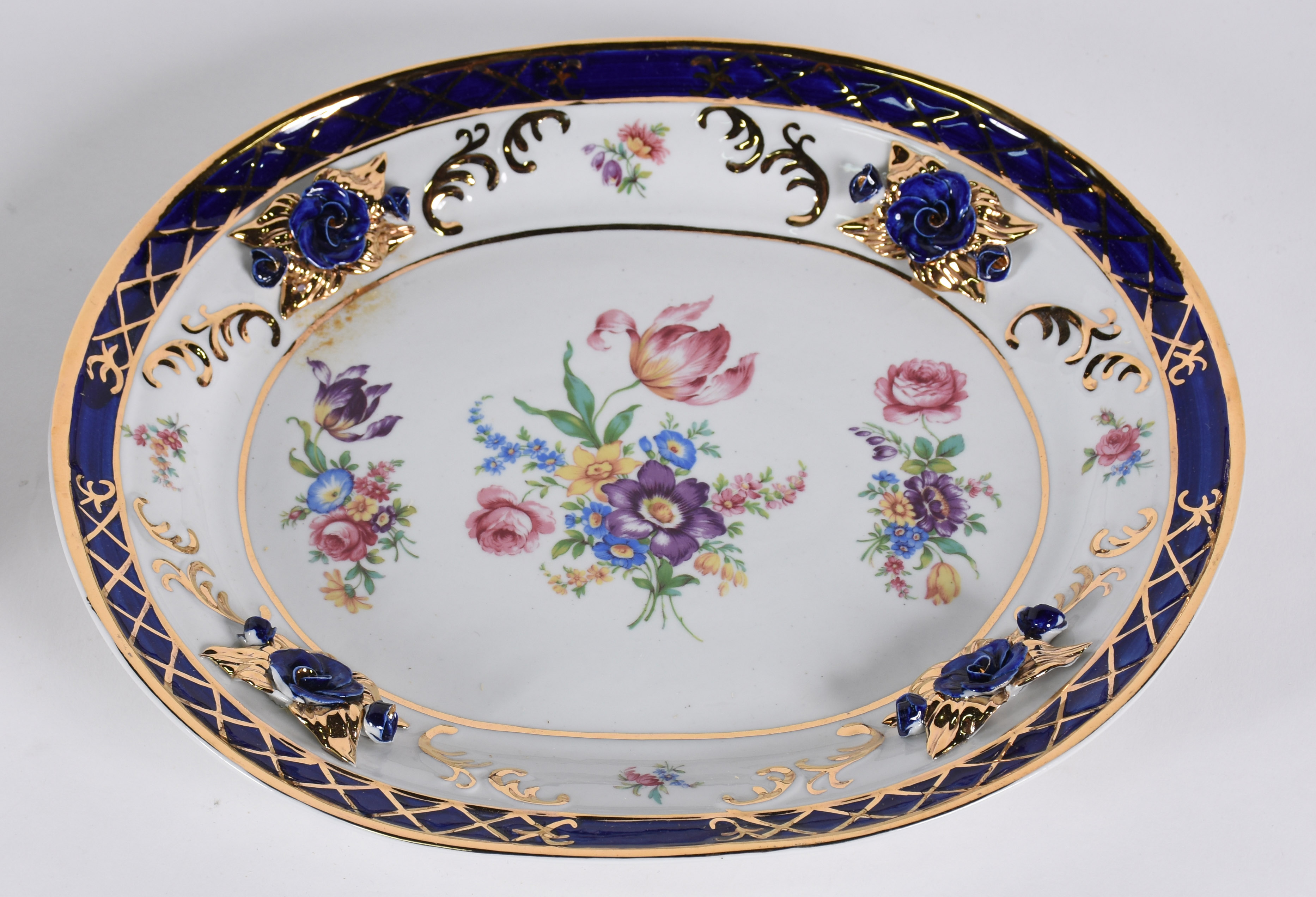 Sopeira com presentoir de porcelana portuguesa Myrtus. - foto 3 de 5